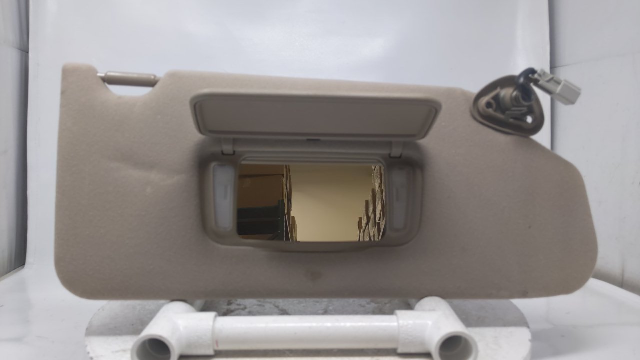 1998-2002 Honda Accord Passenger Sun Visor Sunvisor Shade Oem Tan R8S31B23 - Oemusedautoparts1.com