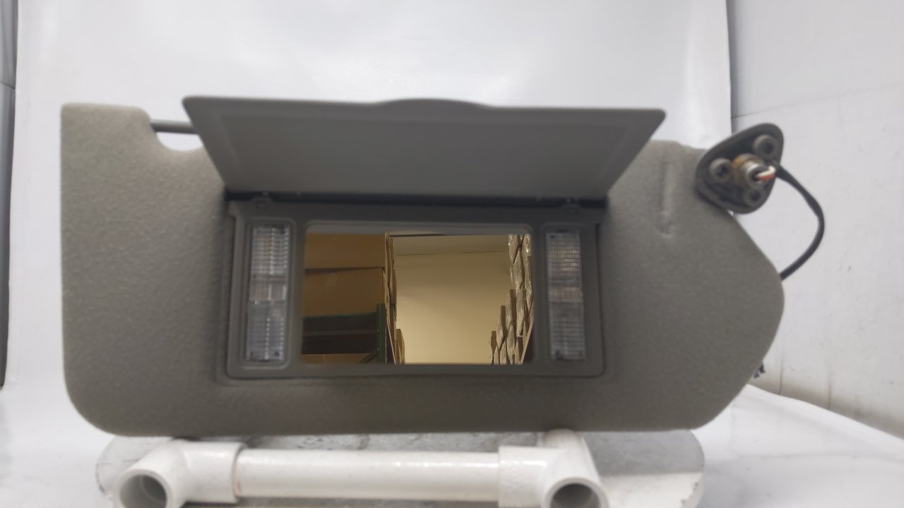 2000-2005 Chevrolet Impala Passenger Sun Visor Sunvisor Gray R8S31B24 - Oemusedautoparts1.com