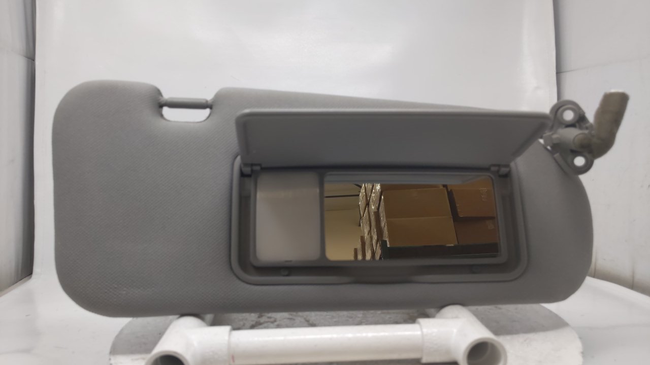 2003 Kia Sorento Passenger Right Sun Visor Sunvisor Gray 32511 - Oemusedautoparts1.com