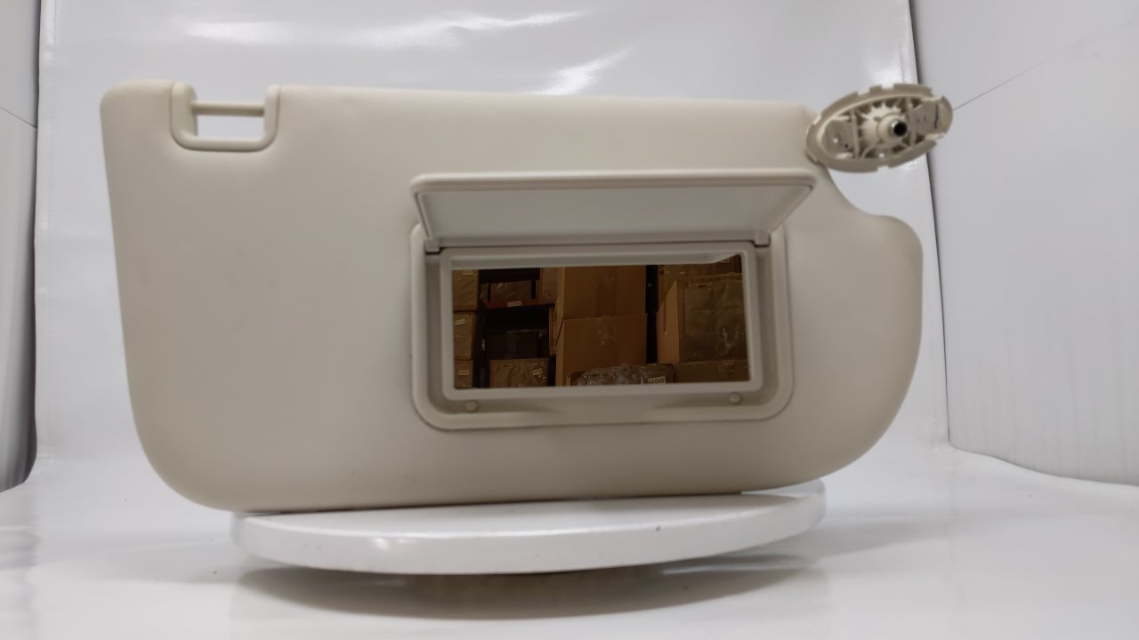 2013-2014 Ford Escape Passenger Side Sun Visor Sunvisor Shade Ivory R8S32B21 - Oemusedautoparts1.com