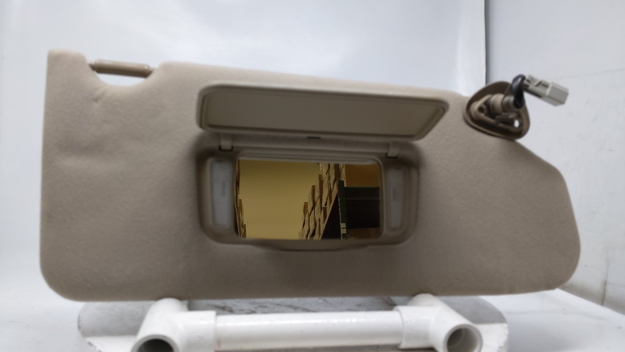 1998-2002 Honda Accord Passenger Sun Visor Sunvisor Shade Oem Tan R8S32B12 - Oemusedautoparts1.com
