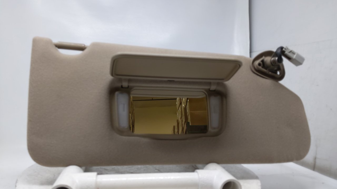 1998-2002 Honda Accord Passenger Sun Visor Sunvisor Shade Oem Tan R8S32B12 - Oemusedautoparts1.com