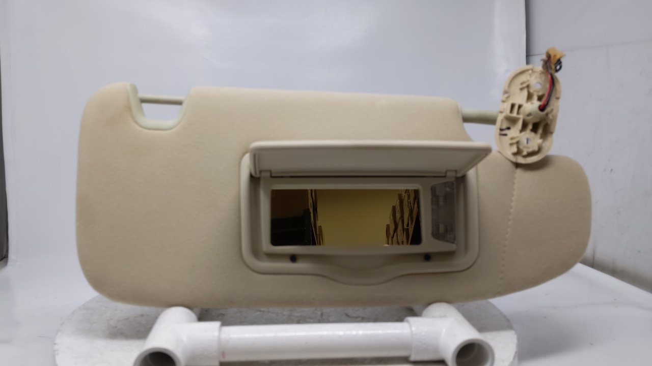 2006 Mercury Milan Passenger Sun Visor Mirror Right Sunvisor Beige 32767 - Oemusedautoparts1.com