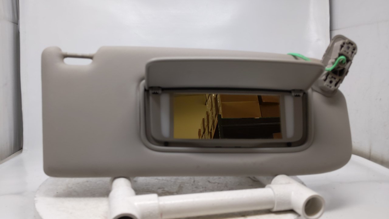 2005 Volvo S40 Passenger Sun Visor Mirror Right Sunvisor Gray 32771 - Oemusedautoparts1.com