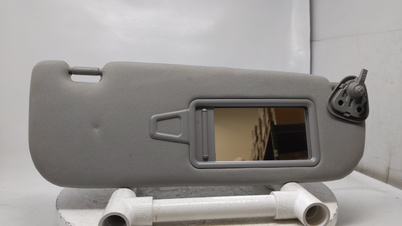2011-2014 Kia Optima Passenger Side Sun Visor Sunvisor Shade Gray R8S34B06 - Oemusedautoparts1.com