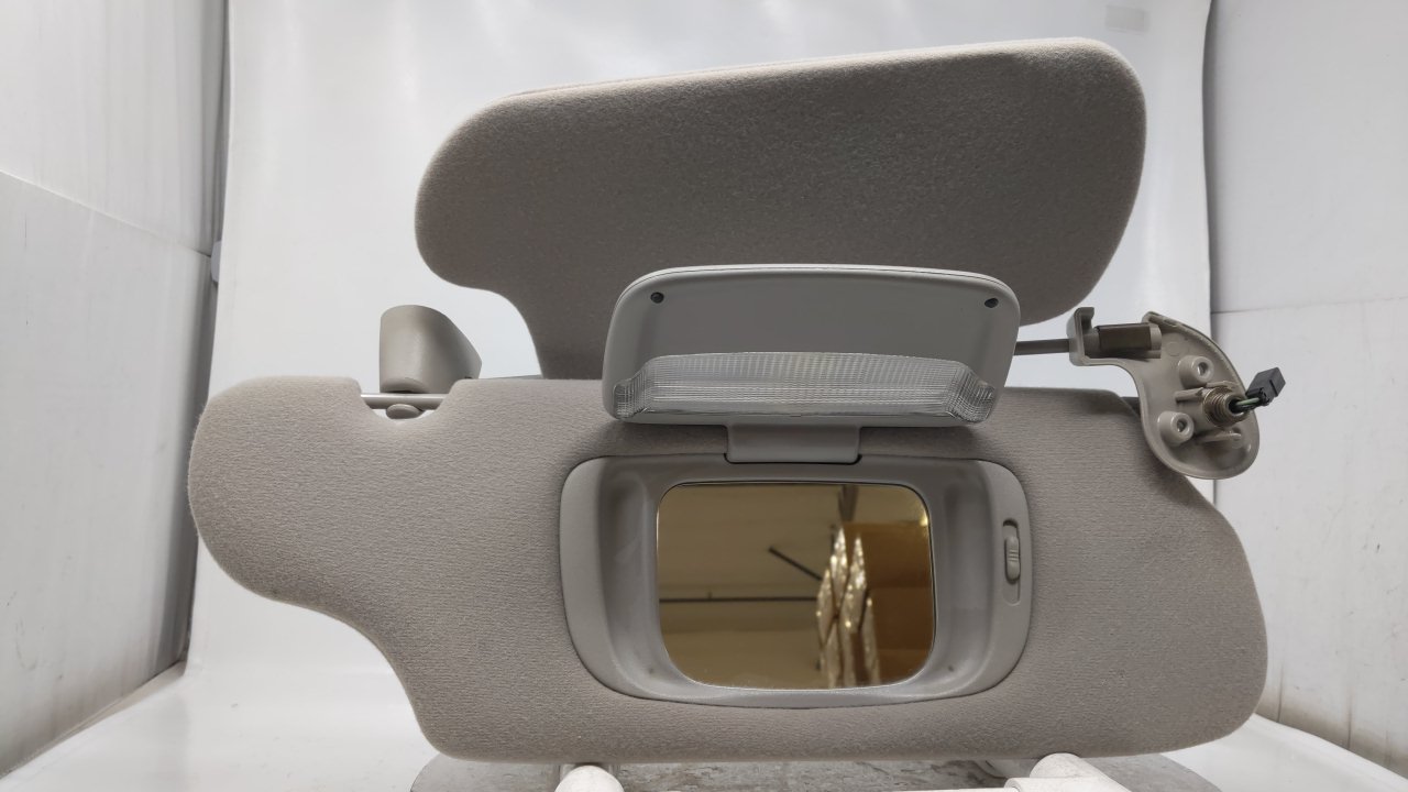 Picture of 2000-2007 Ford Taurus Sun Visor Sunvisor Passenger Gray R8S34B07