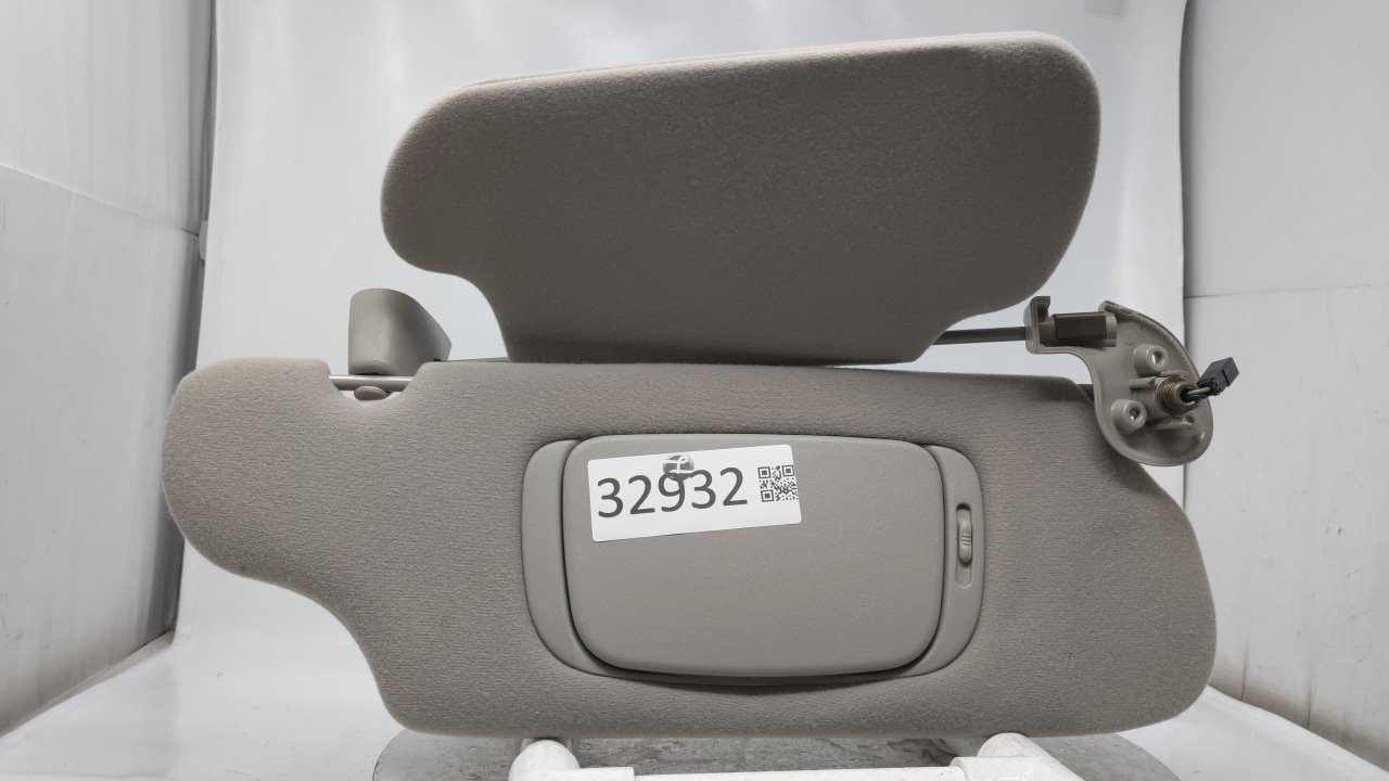 Picture of 2000-2007 Ford Taurus Sun Visor Sunvisor Passenger Gray R8S34B07