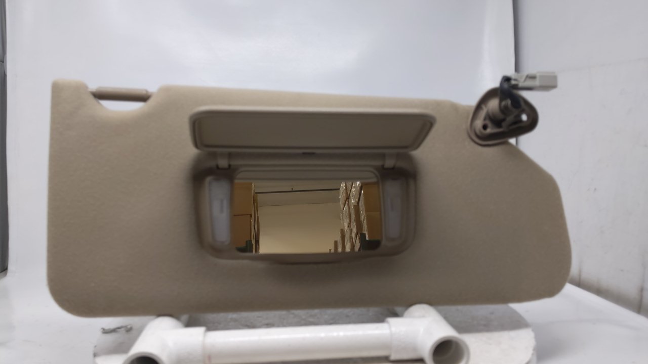 1998-2002 Honda Accord Sun Visor Sunvisor Passenger Side Tan R8S34B07 - Oemusedautoparts1.com