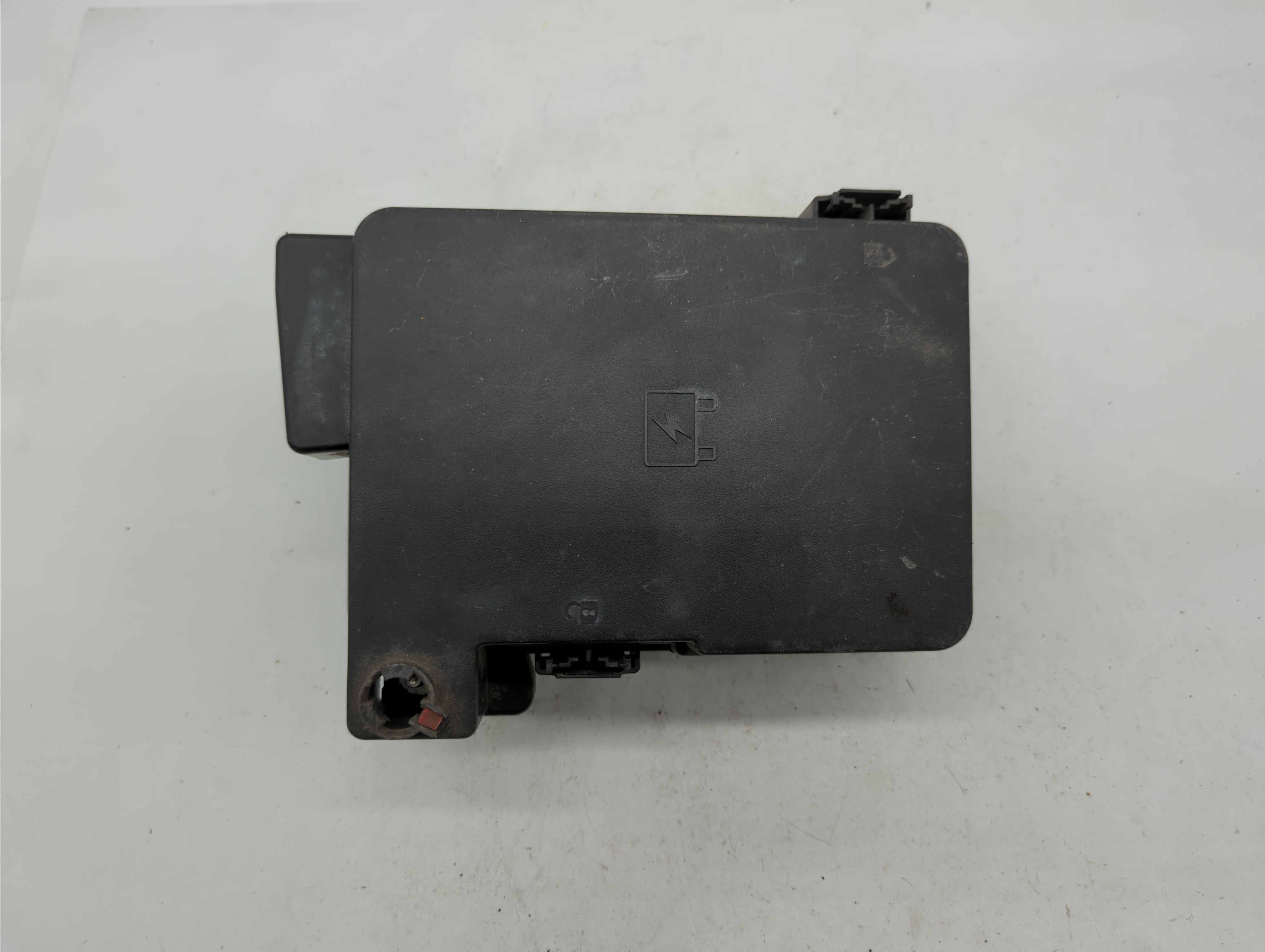 2013-2015 Chevrolet Equinox Fusebox Fuse Box Relay Module 329789 - Oemusedautoparts1.com