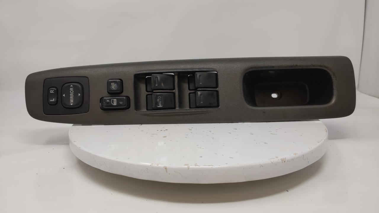 Picture of 2004 Scion Scion Xb Master Driver Power Window Switch R8S34B25