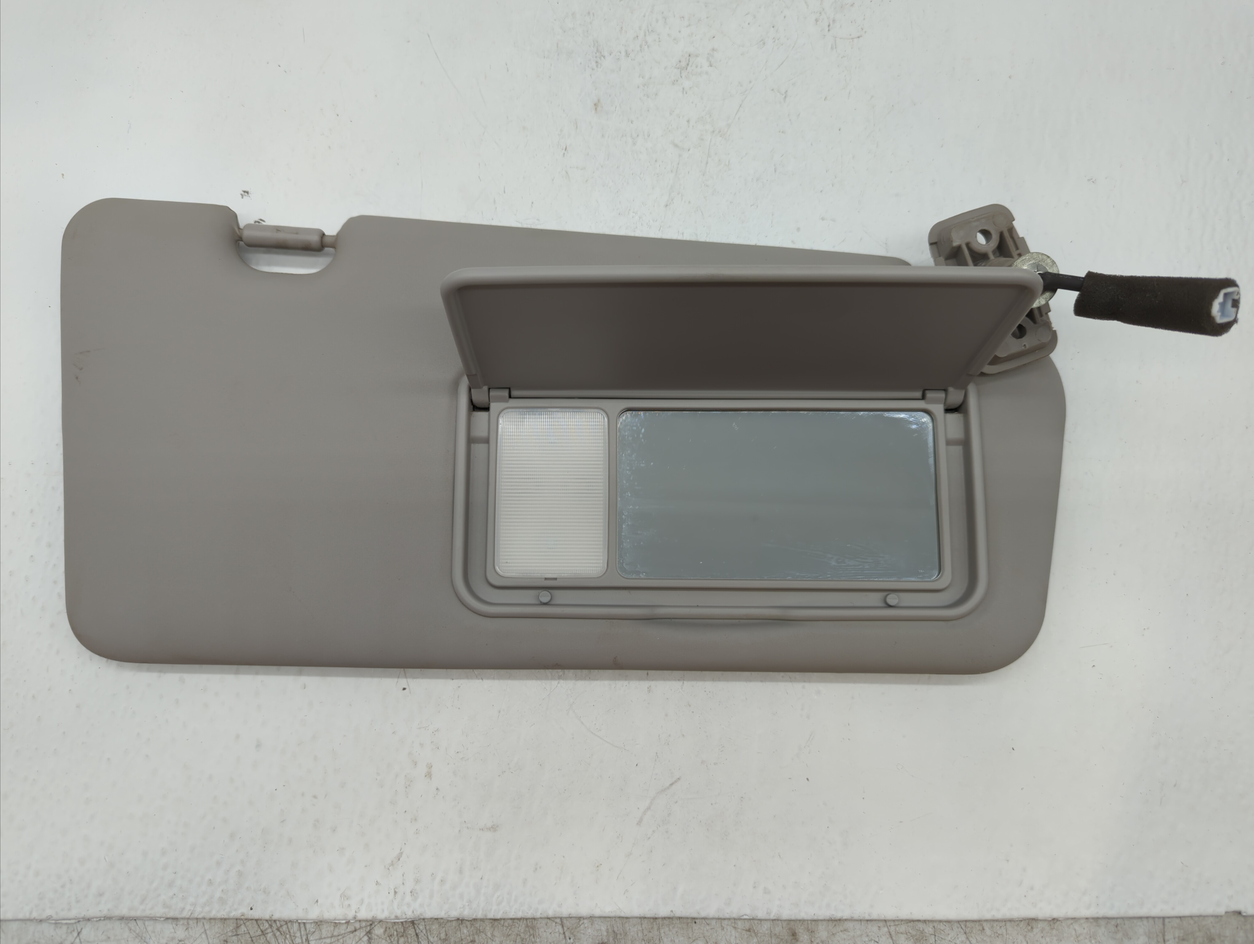 Picture of 2006-2014 Kia Sedona Passenger Sun Visor Mirror Right Sunvisor 331126