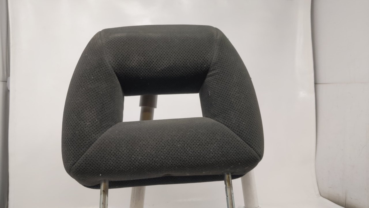 2001-2005 Honda Civic Headrest Driver Passenger Front Cloth Black R8S35B05 - Oemusedautoparts1.com