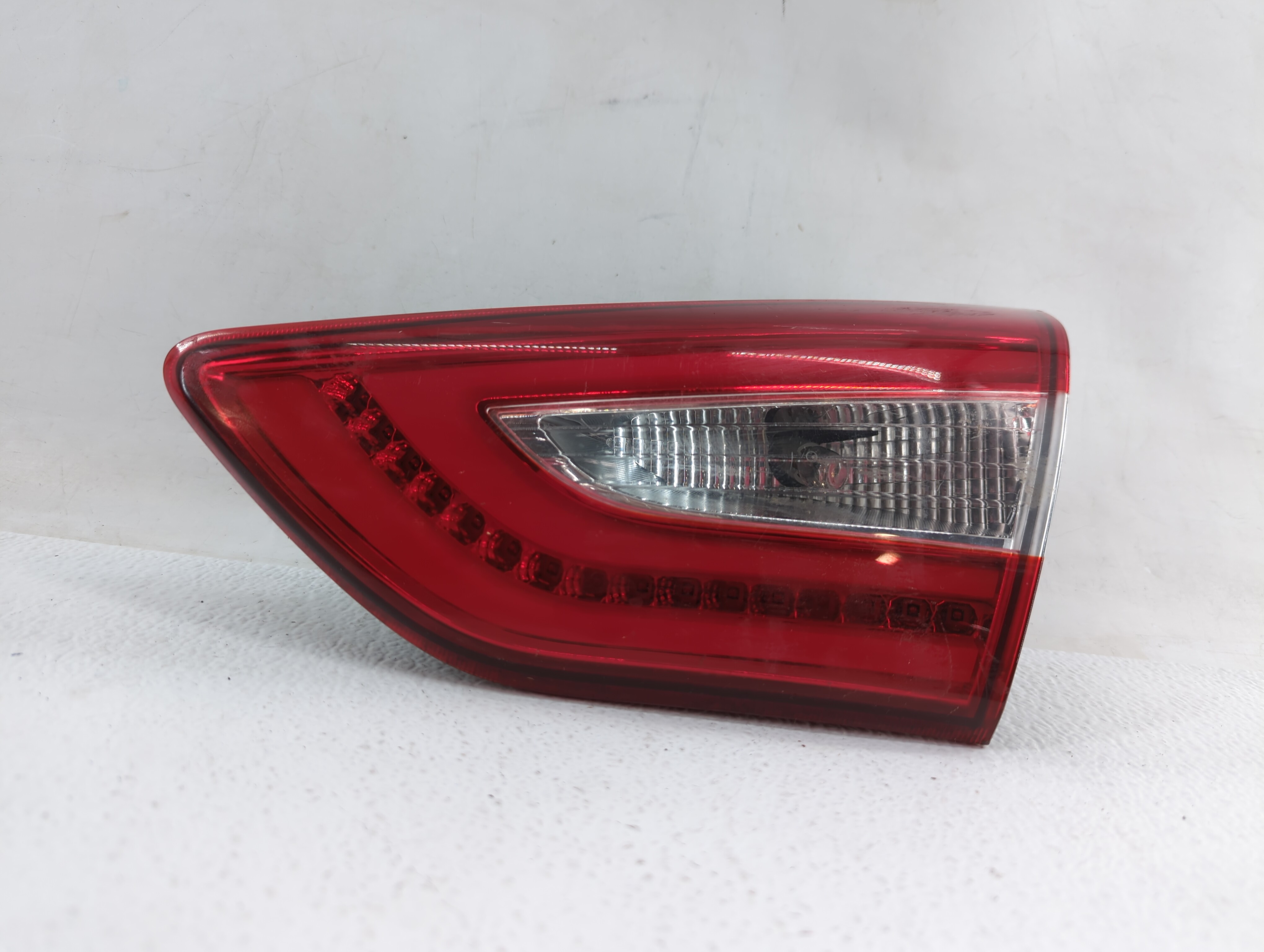 Hyundai Elantra Passenger Right Side Tail Light Taillight Oem 332609 - Oemusedautoparts1.com