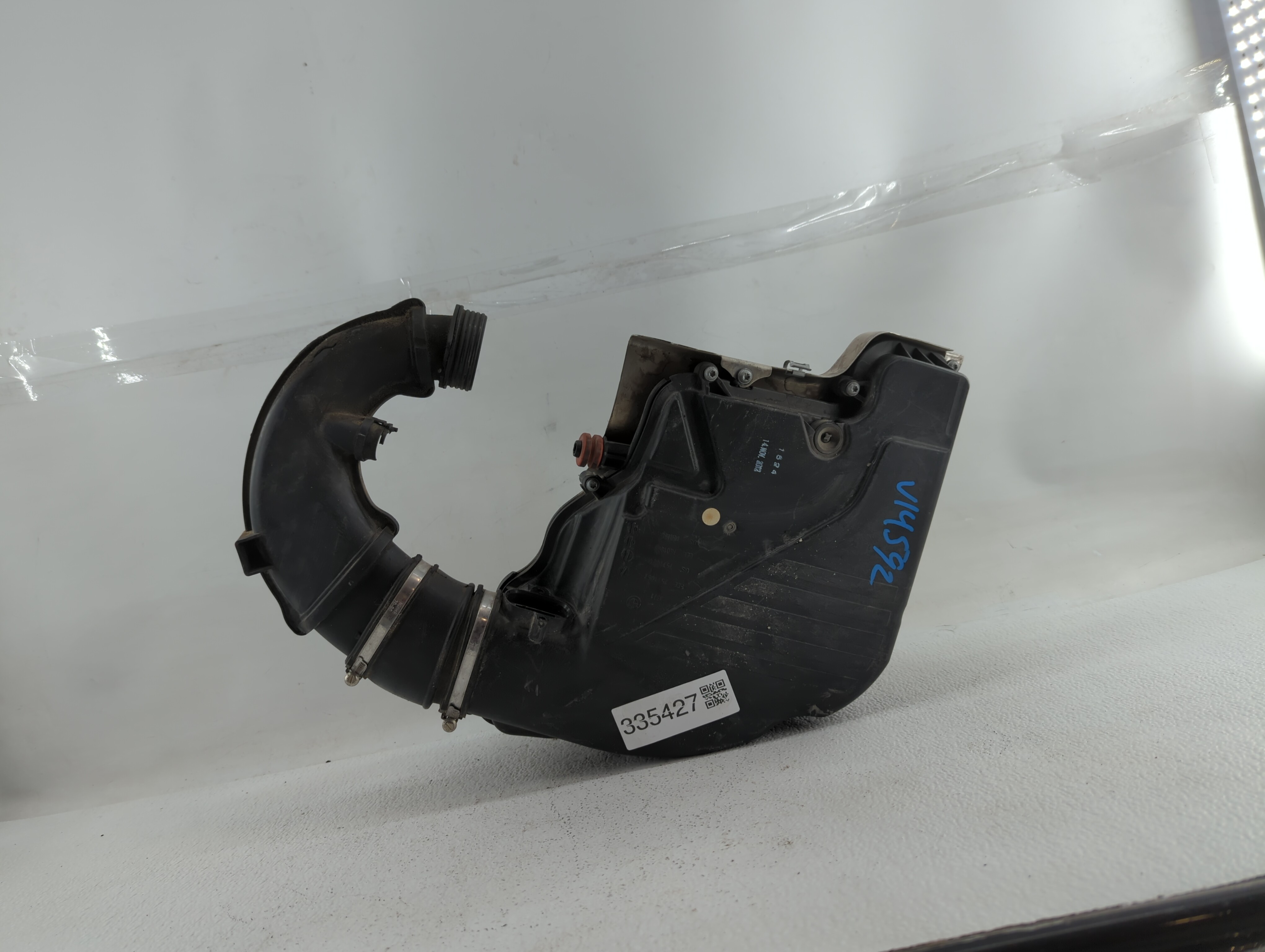 Picture of 2013-2015 Bmw 750i Air Cleaner Intake-duct Hose Tube 335427