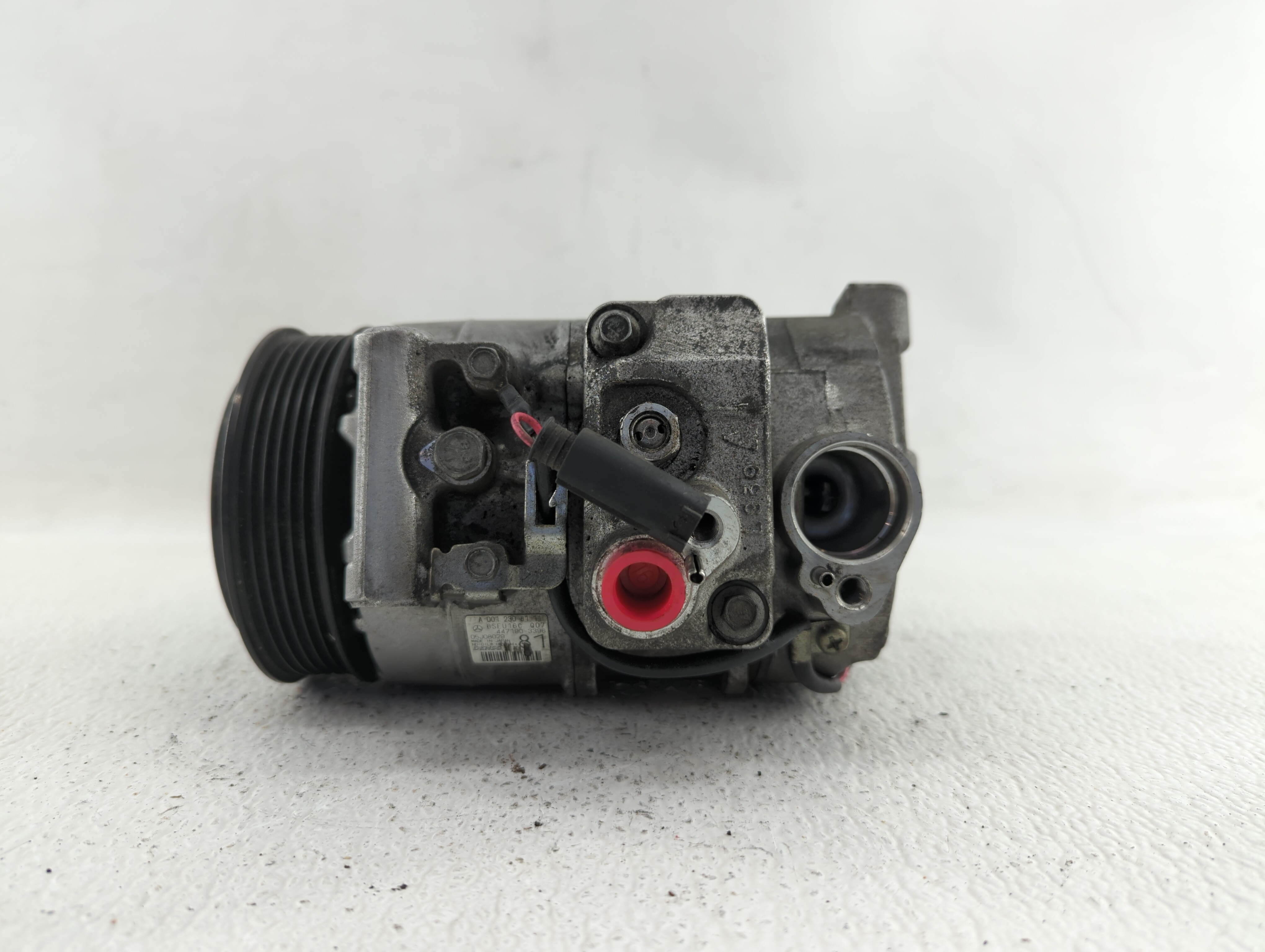 Picture of Chrysler E Class Air Conditioning A/c Ac Compressor Oem 338230