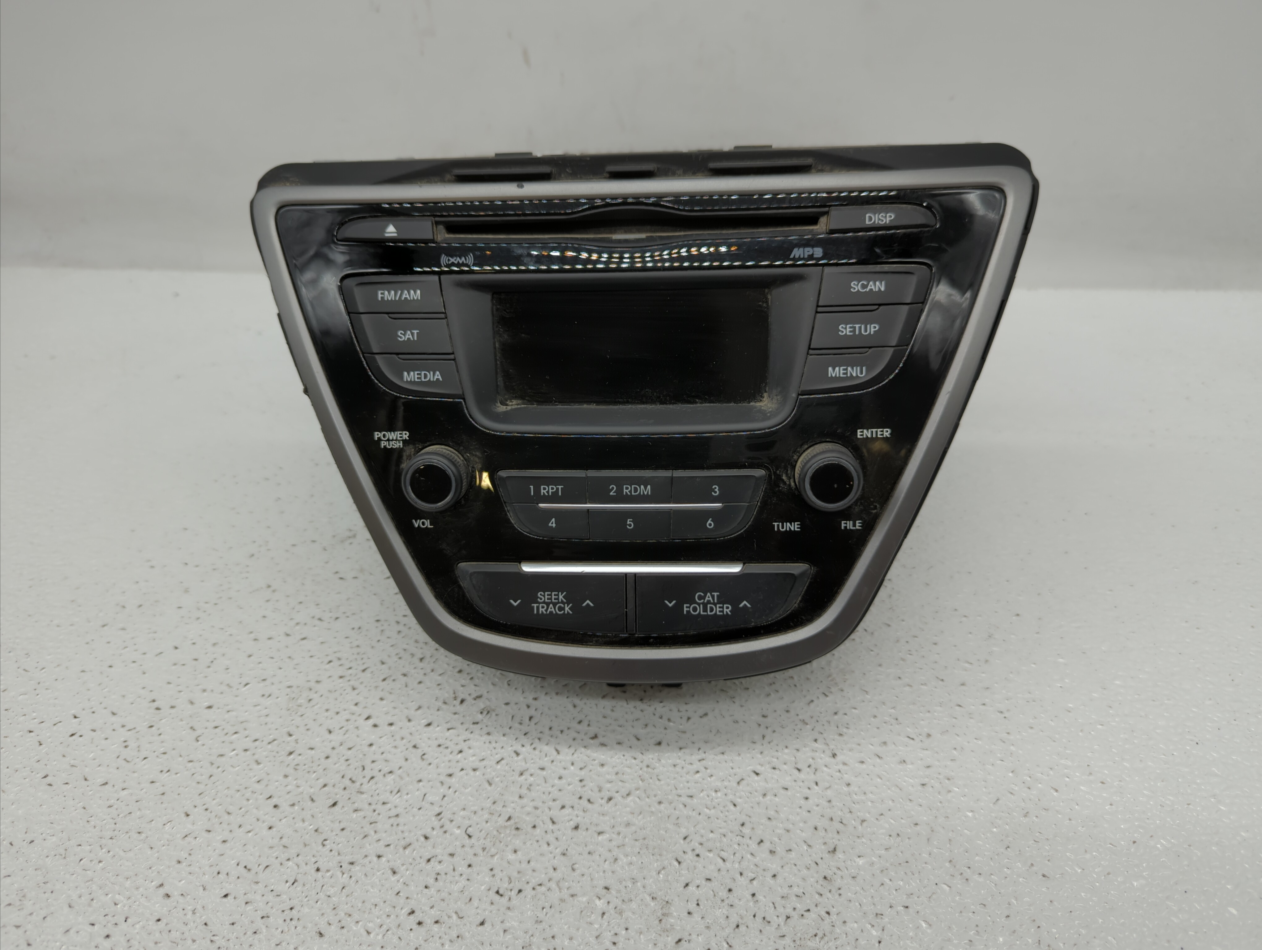2014-2016 Hyundai Elantra Am Fm Cd Player Radio Receiver 340585 - Oemusedautoparts1.com