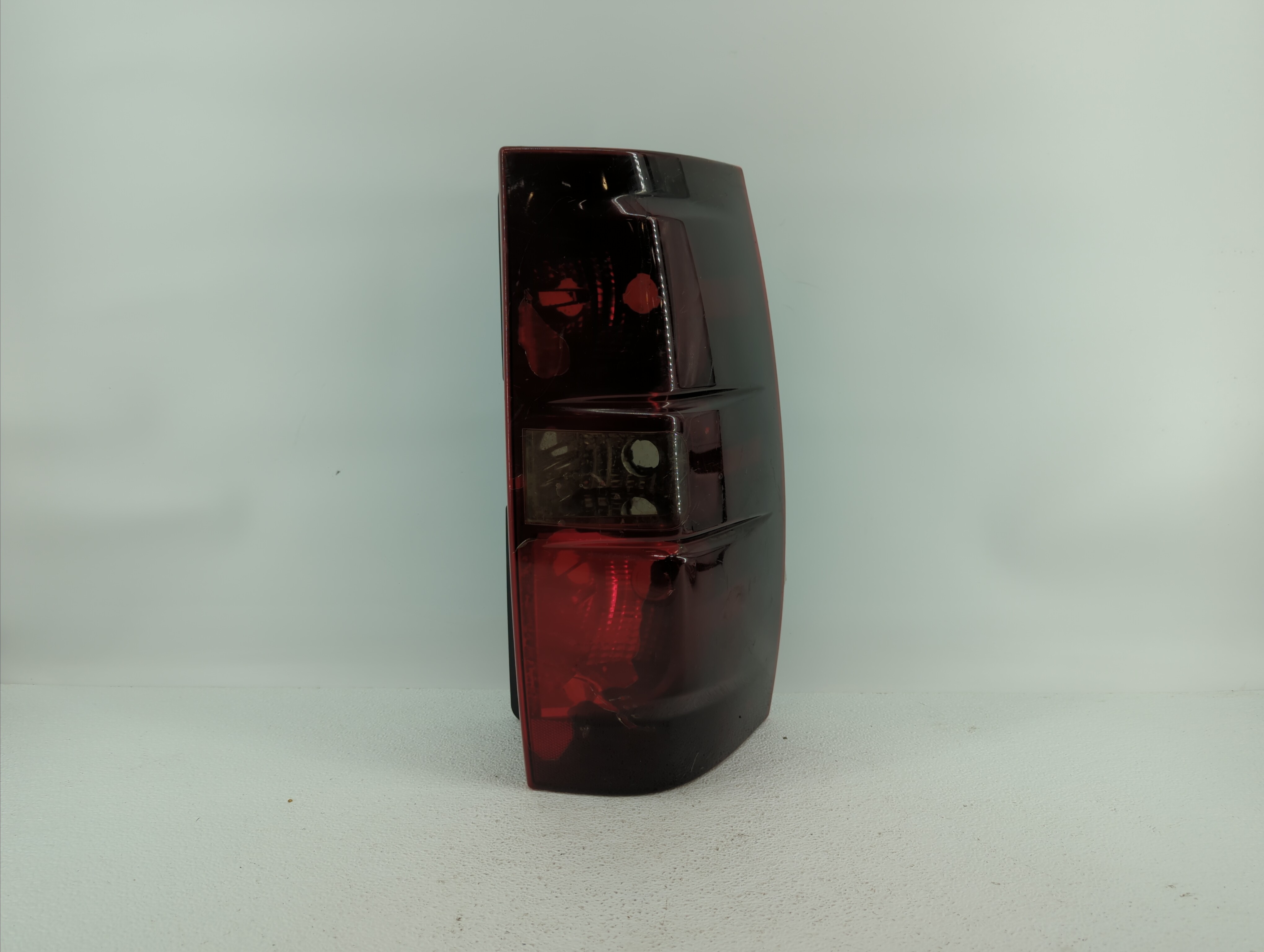 Picture of 2007 Gmc Yukon Driver Left Side Tail Light Taillight Oem 346645