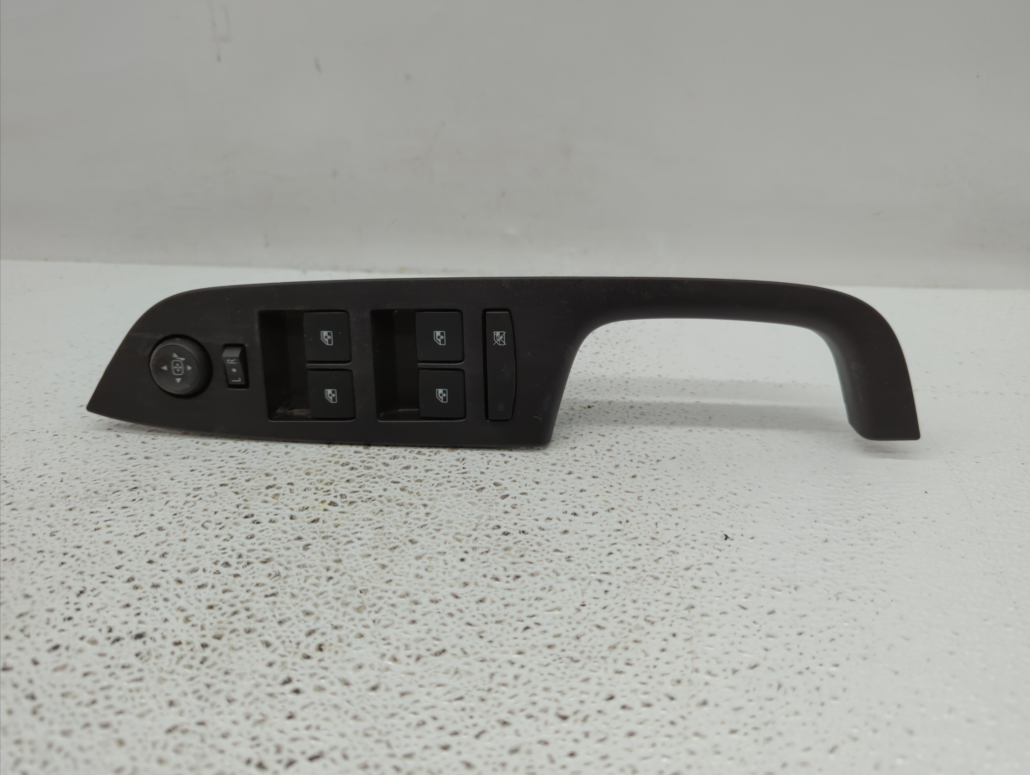 2010-2017 Chevrolet Equinox Driver Left Door Master Power Window Switch 347644 - Oemusedautoparts1.com