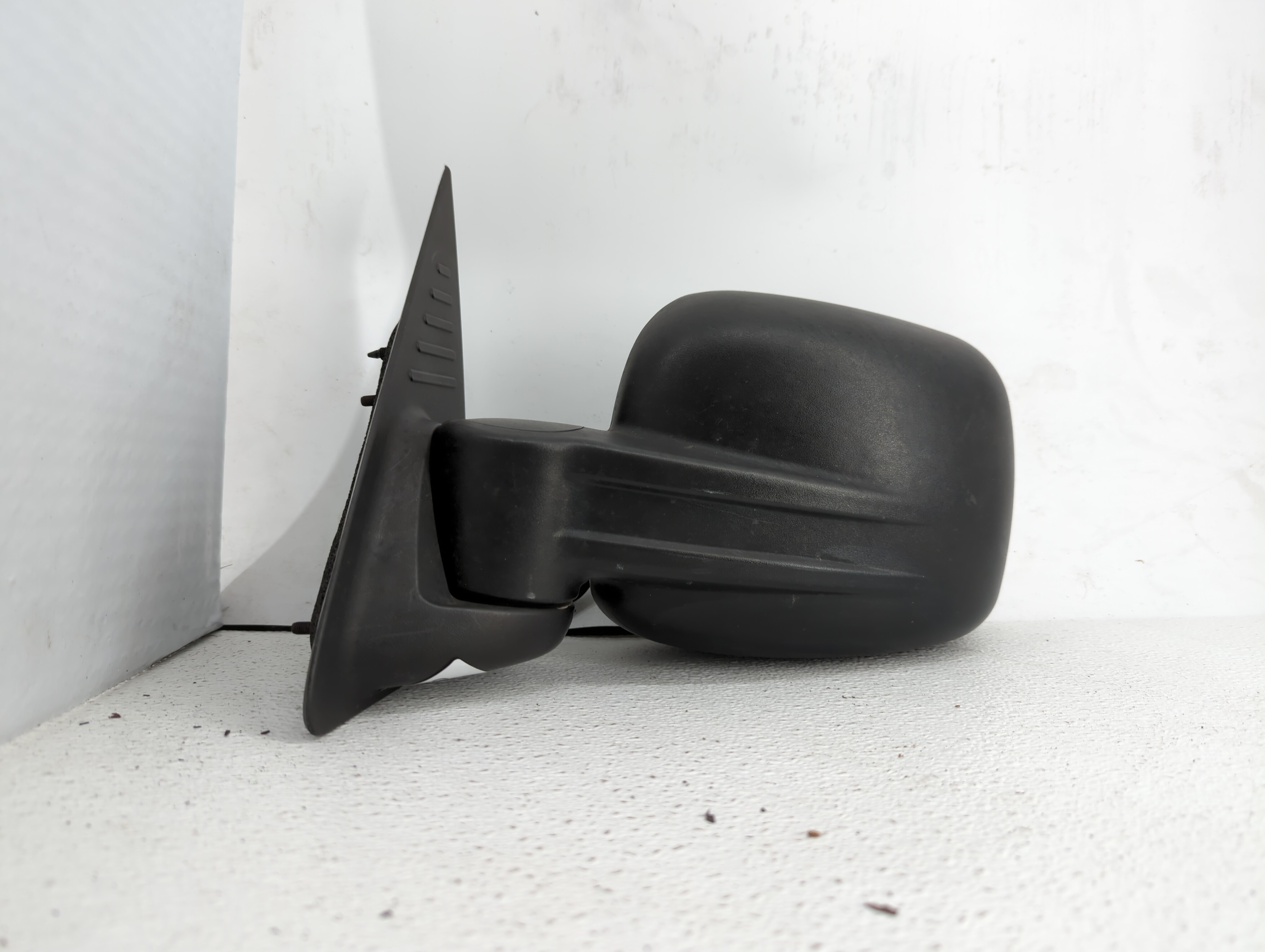Picture of 2002-2007 Jeep Liberty Driver Left Side View Power Door Mirror Black 348142