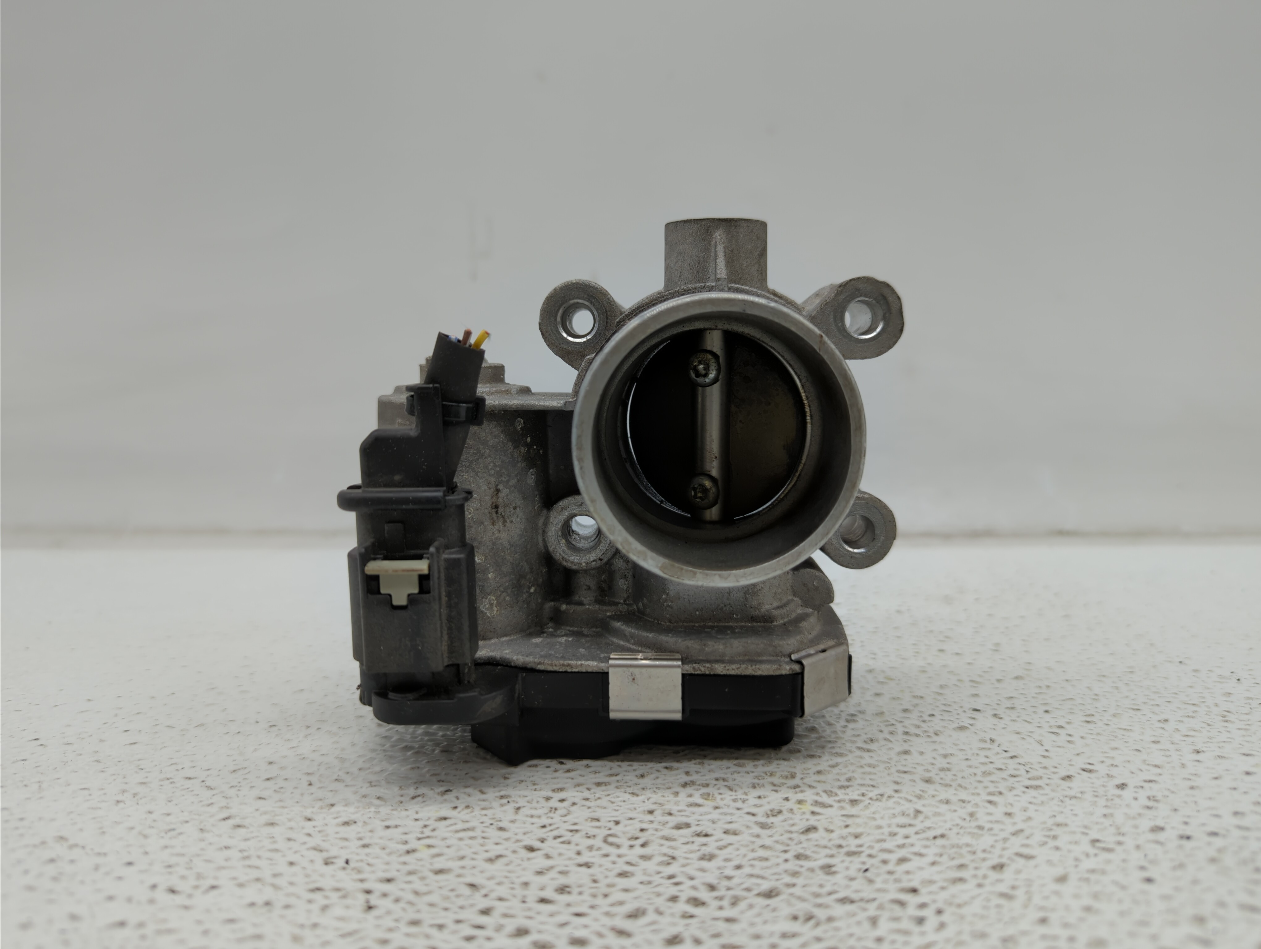 Picture of 2017-2018 Chevrolet Cruze Throttle Body 348751