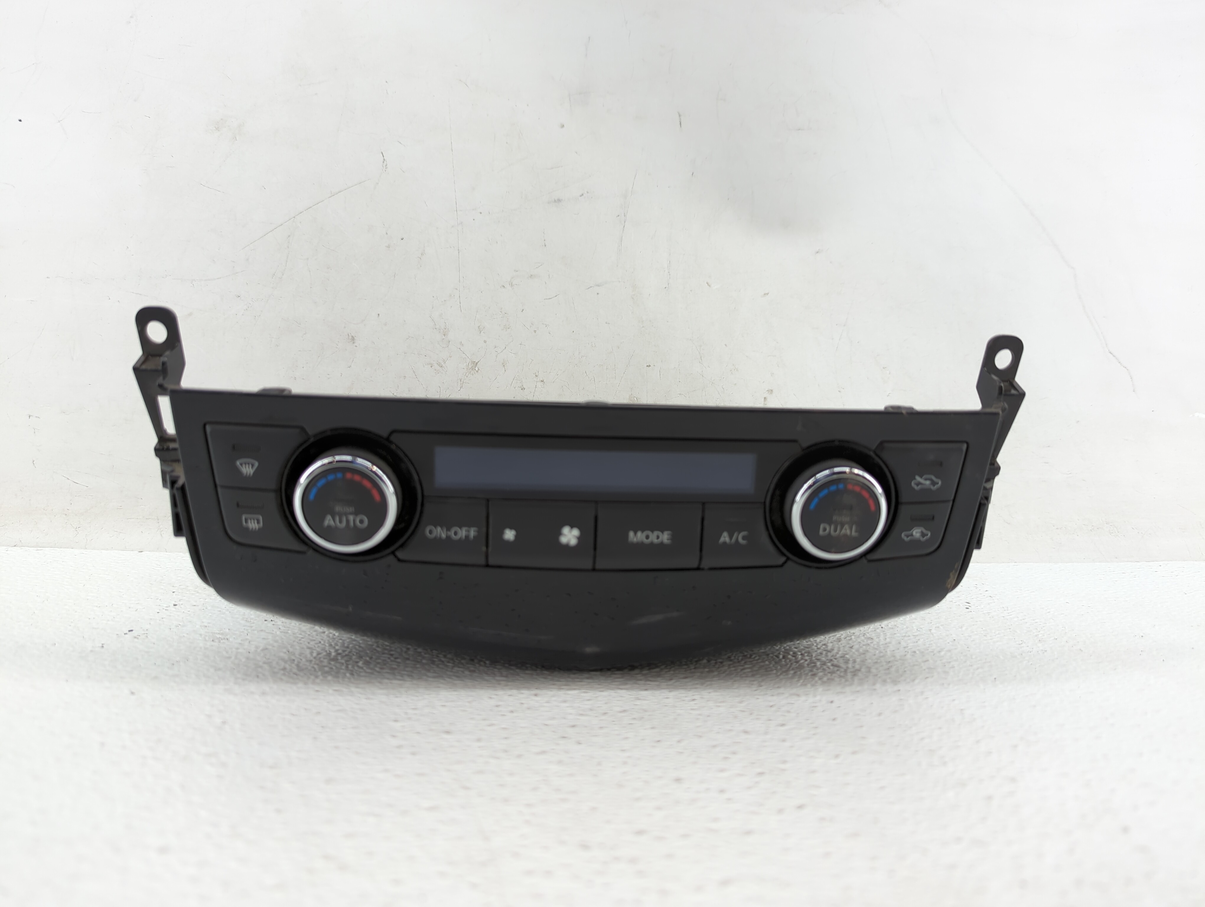 Picture of 2013-2015 Nissan Altima Ac Heater Climate Control Temperature Oem 349715