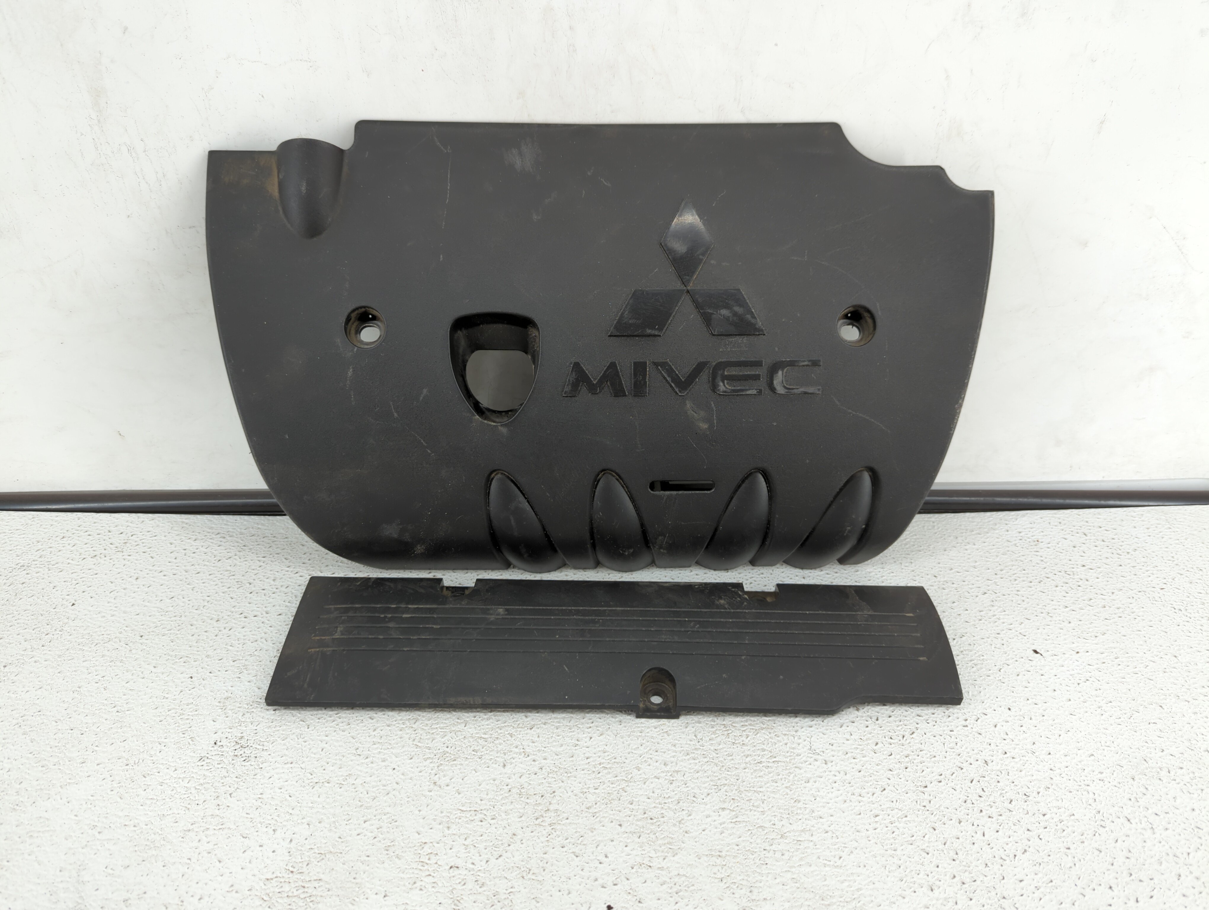 2017 Mitsubishi Outlander Engine Cover 352328 - Oemusedautoparts1.com