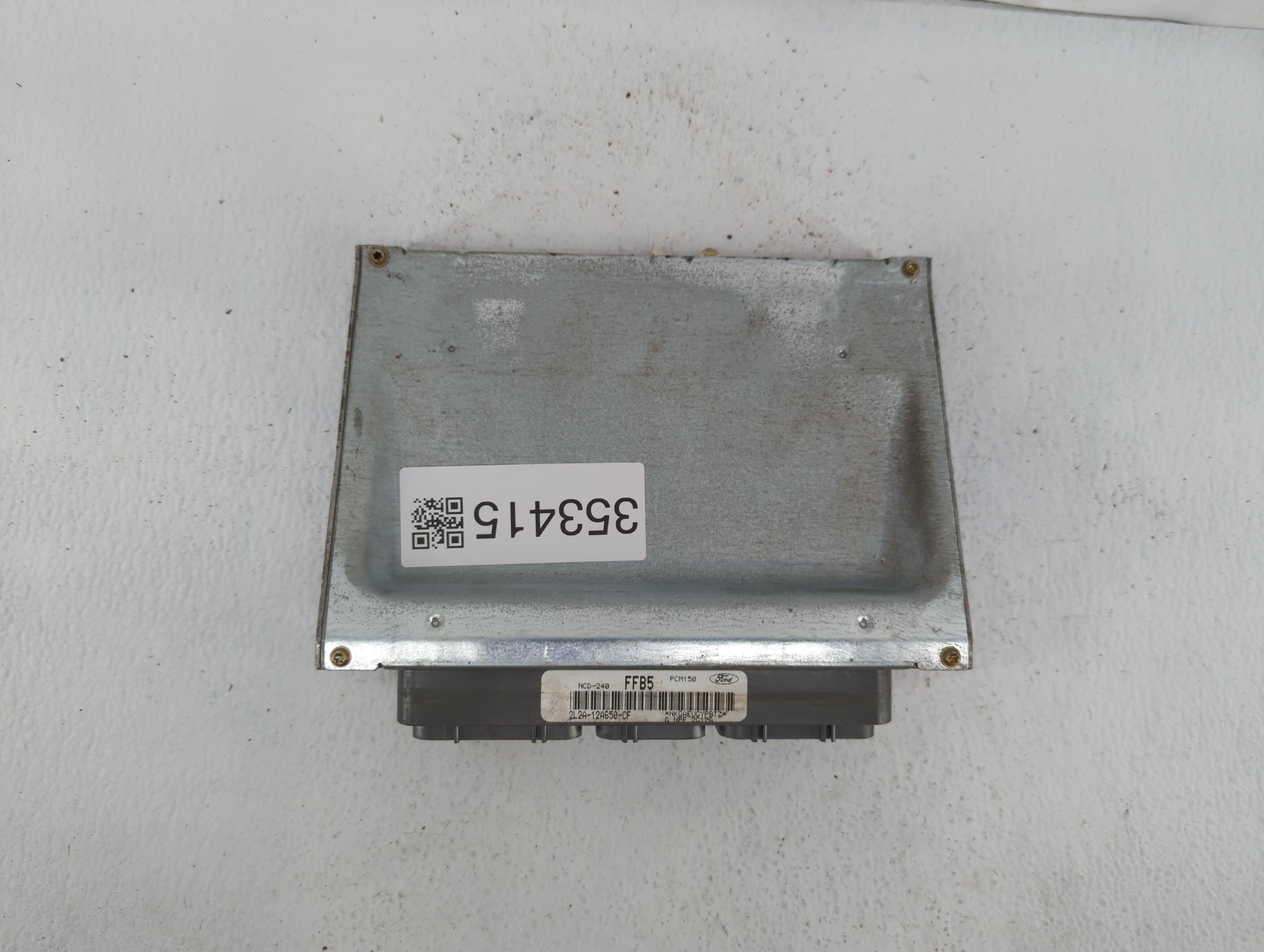 Picture of 2002-2002 Ford Explorer Engine Computer Ecu Pcm Ecm Pcu Oem 353415