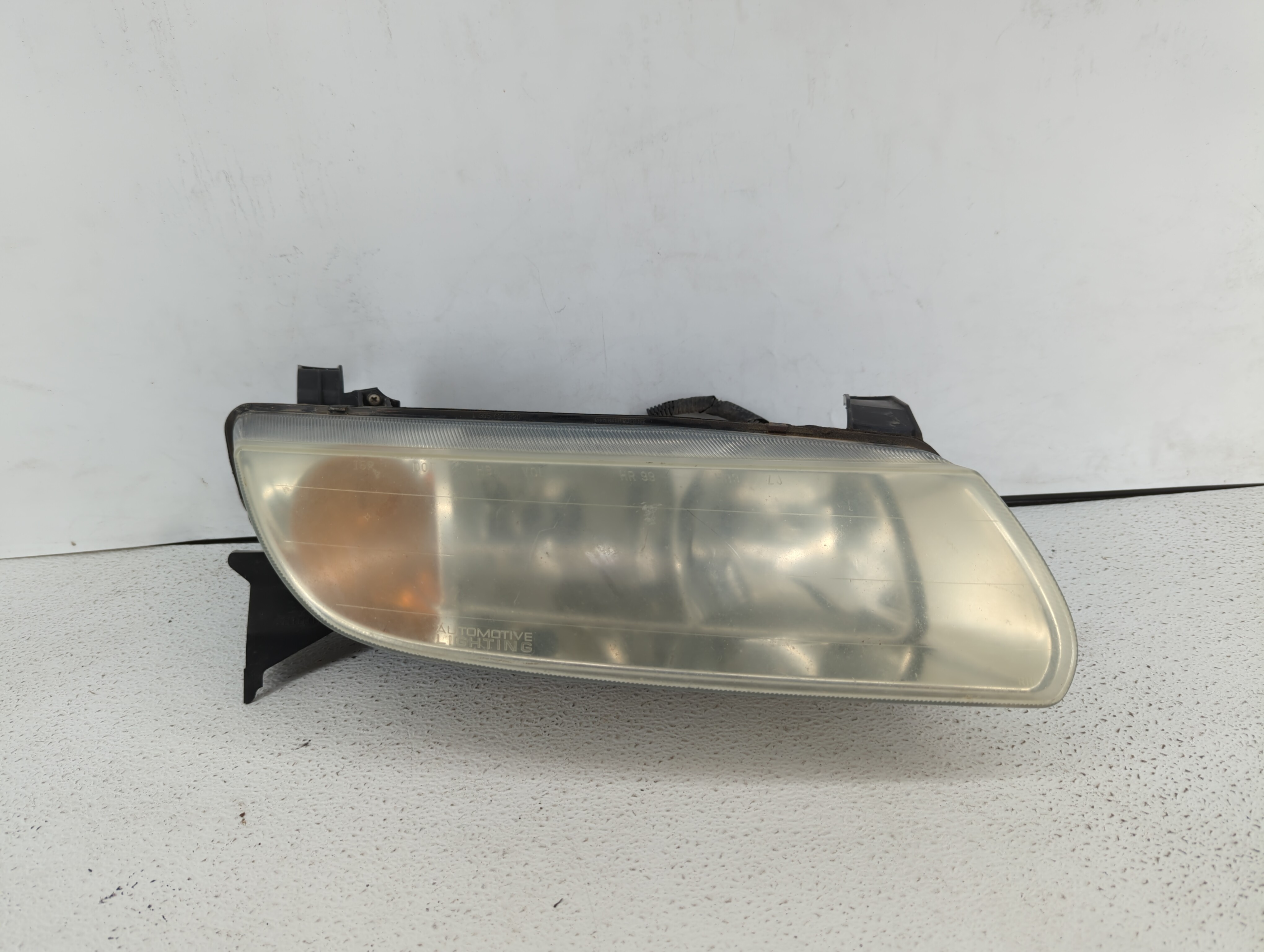 Picture of 2000-2000 Saturn Ls Passenger Right Oem Head Light Headlight Lamp 357644