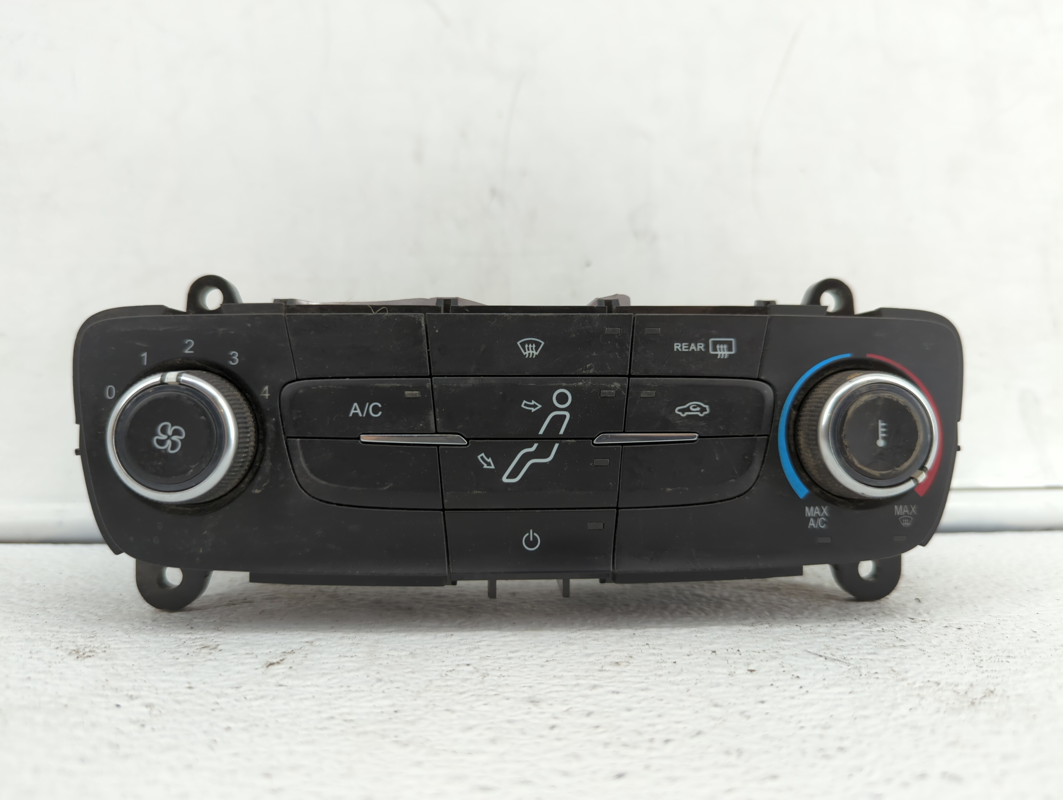 Picture of 2015-2018 Ford Focus Ac Heater Climate Control Temperature Oem 359759