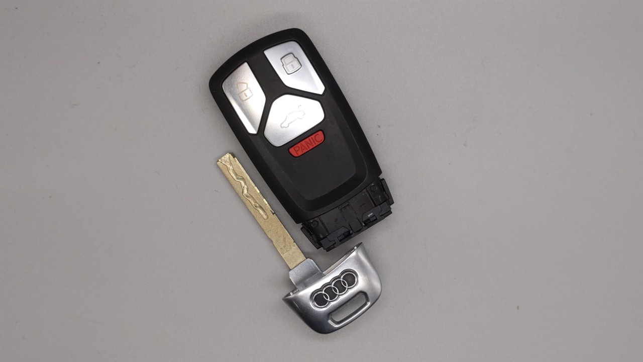 Audi Keyless Entry Remote Fob IYZ-AK01 8W0.959.754.AN 4 buttons 361483 - Oemusedautoparts1.com