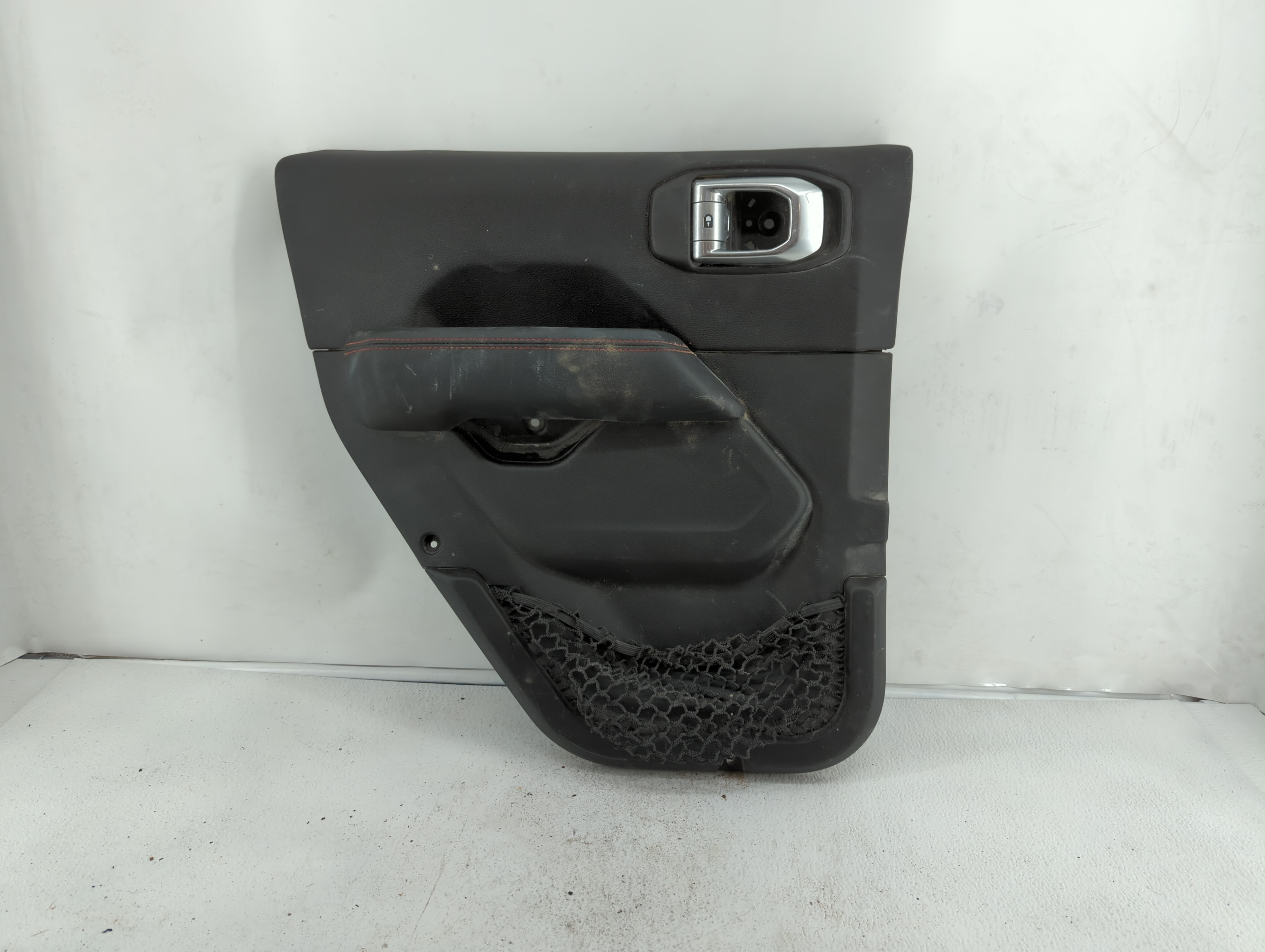 2020 Jeep Wrangler Rear Left Driver Interior Door Panel Trim Black 362162 - Oemusedautoparts1.com