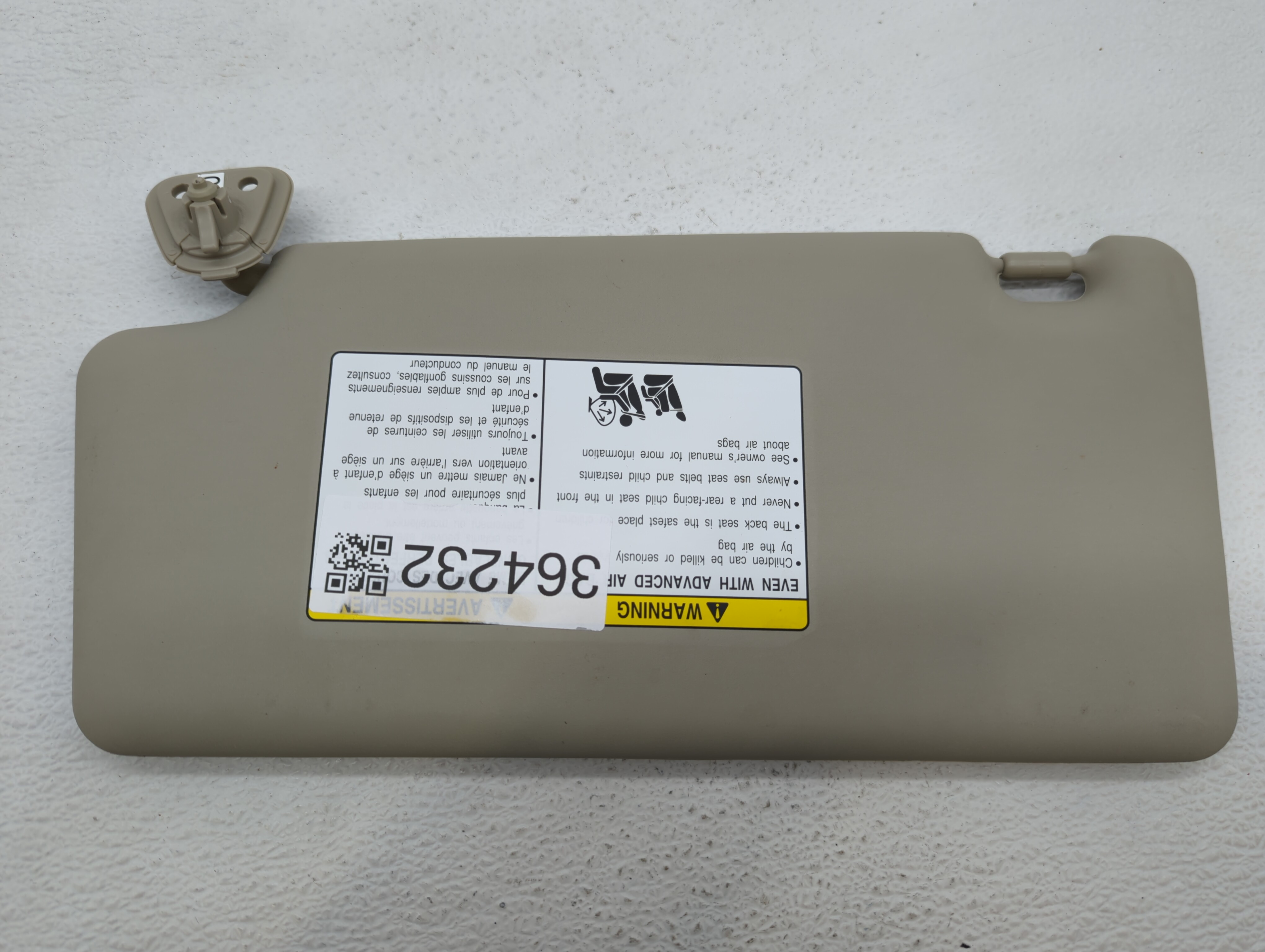 Picture of 2008-2010 Nissan Rogue Passenger Sun Visor Mirror Right Sunvisor 364232