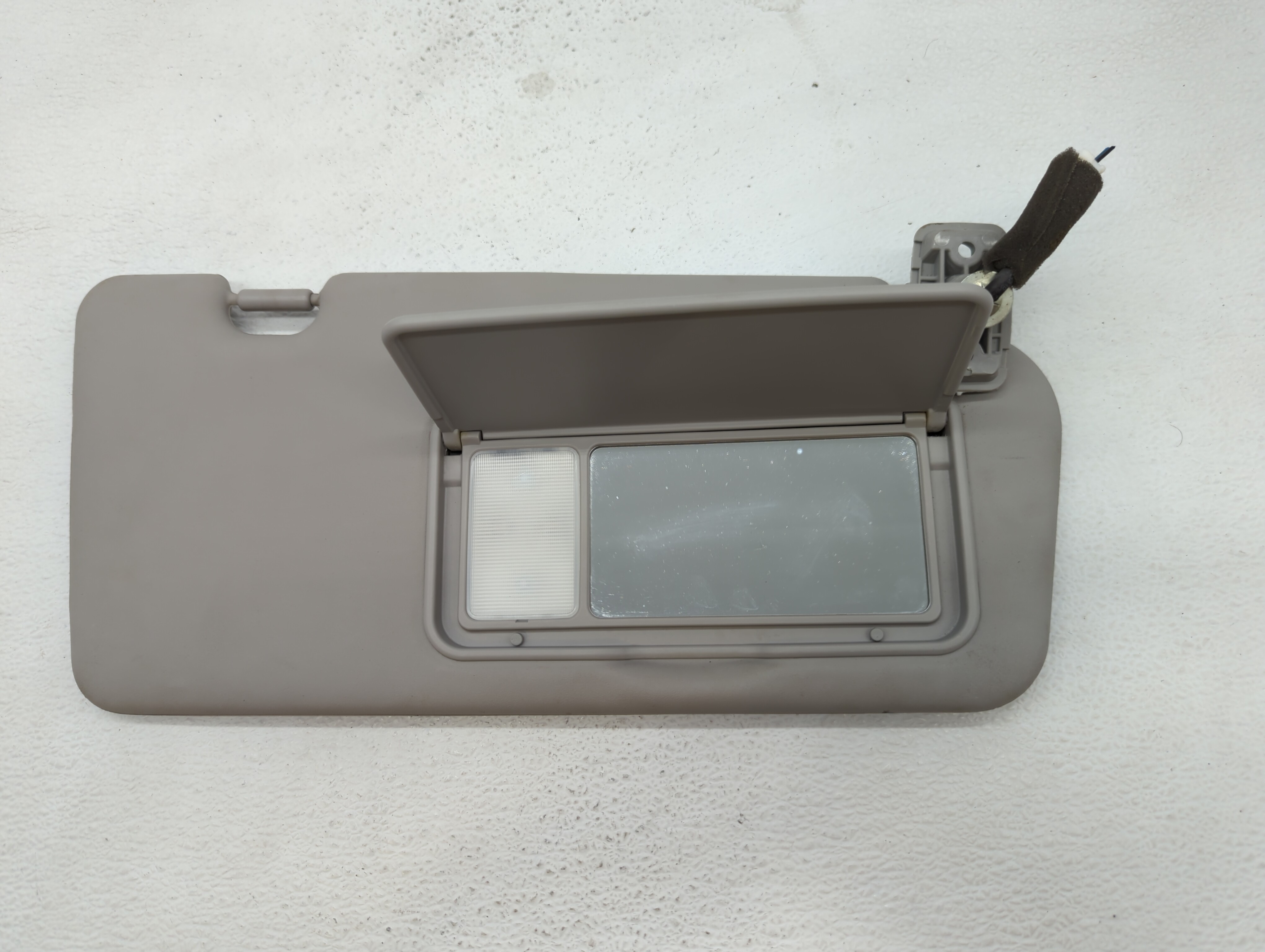 Picture of 2006-2014 Kia Sedona Passenger Sun Visor Mirror Right Sunvisor 364638
