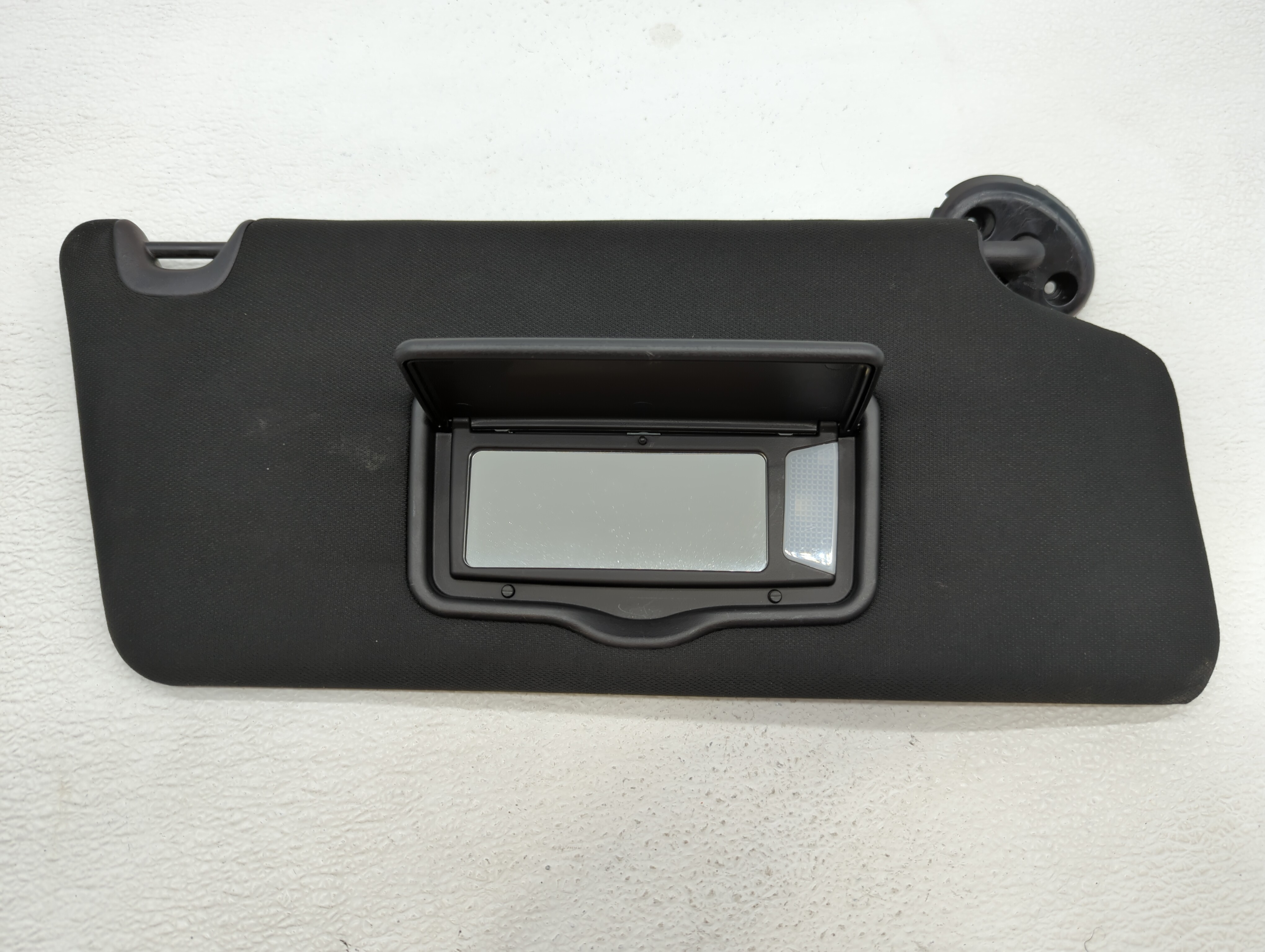 2016 Ford Explorer Passenger Sun Visor Mirror Right Sunvisor Black 364990 - Oemusedautoparts1.com