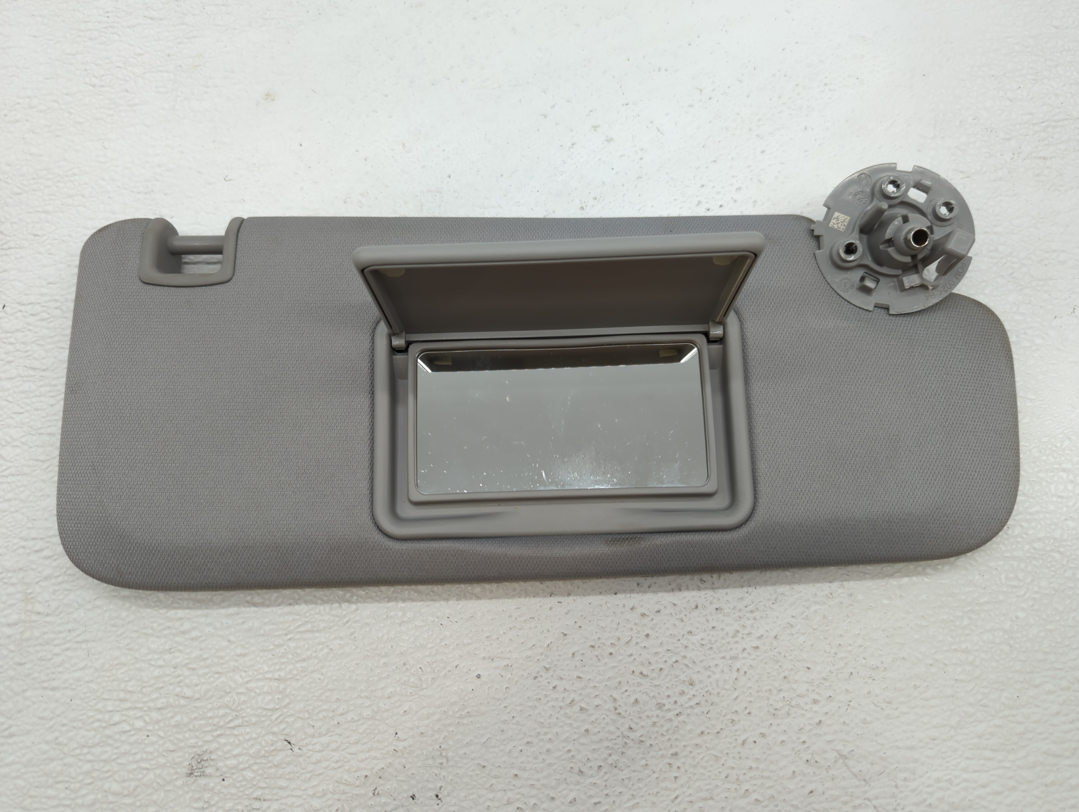 2016-2019 Chevrolet Malibu Passenger Sun Visor Mirror Right Sunvisor 365128 - Oemusedautoparts1.com