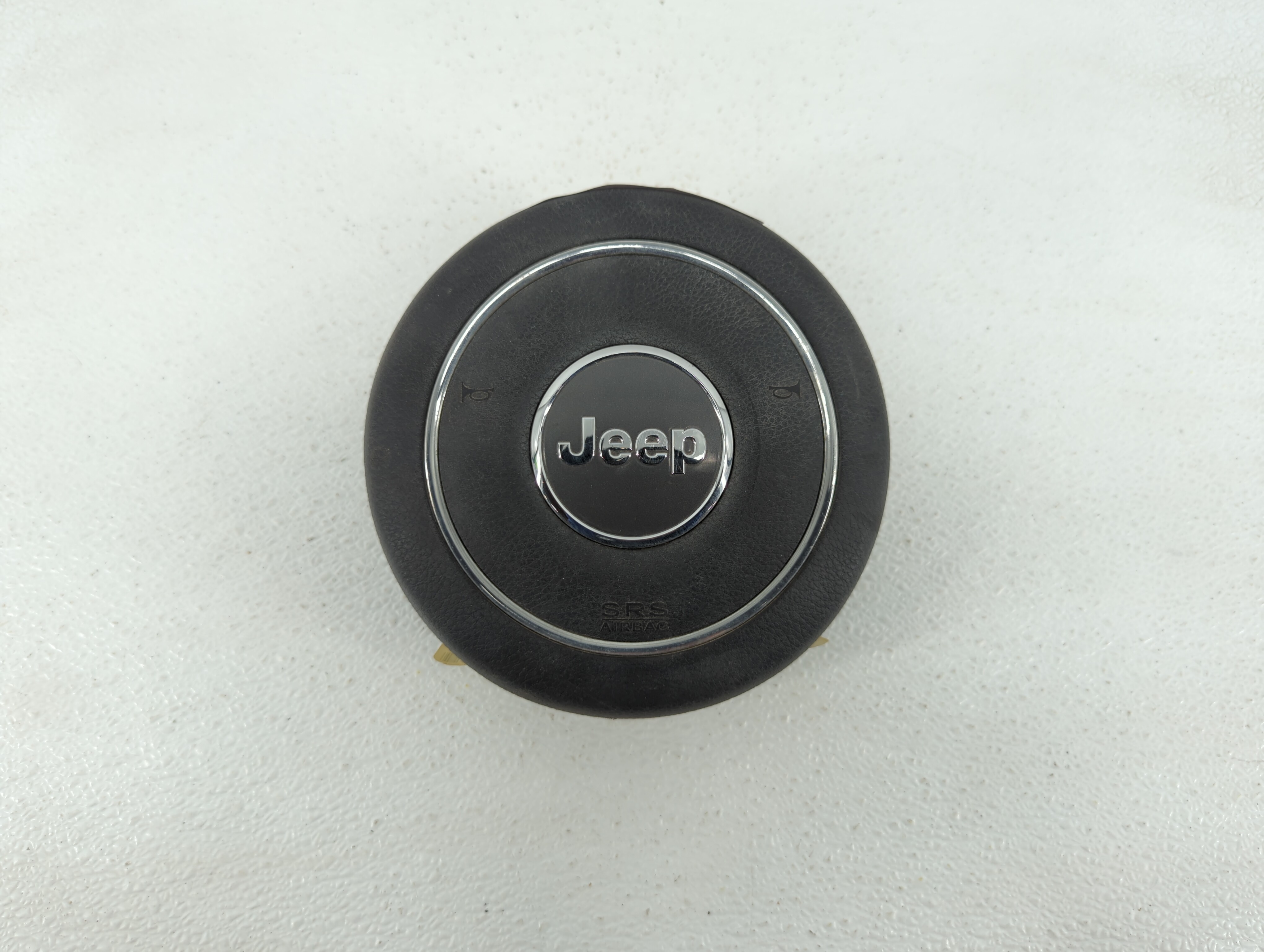 2011-2011 Jeep Grand Cherokee Air Bag Driver Left Steering Wheel Mounted 368135 - Oemusedautoparts1.com