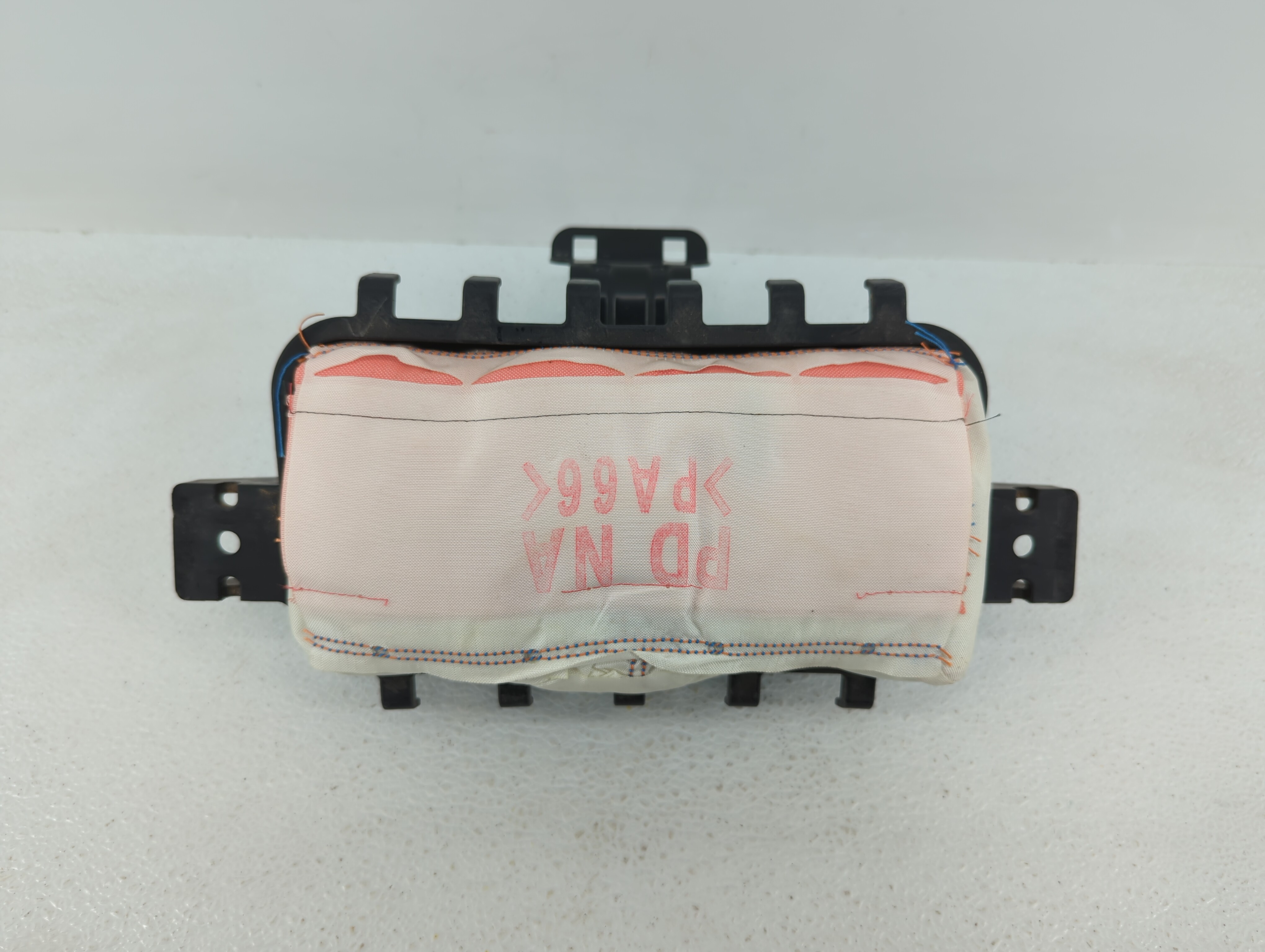Picture of Hyundai Elantra Air Bag Passenger Right Knee Oem 368164