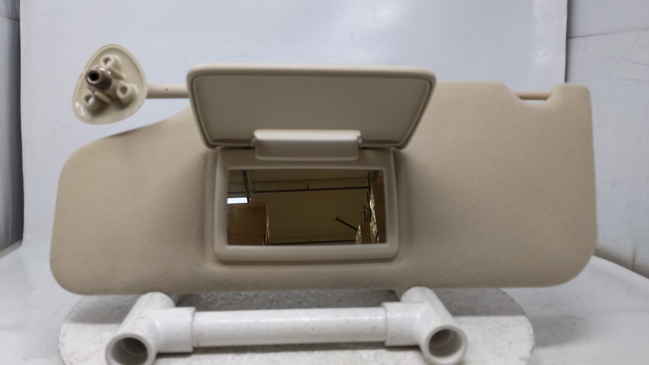 2000 Ford Taurus Driver Left Sun Visor Sunvisor Tan 37012 - Oemusedautoparts1.com