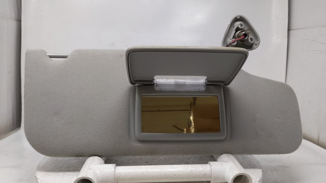 2005-2007 Ford Five Hundred Passenger Sunvisor Sun Visor Shade Oem Gray R8S24B10 - Oemusedautoparts1.com