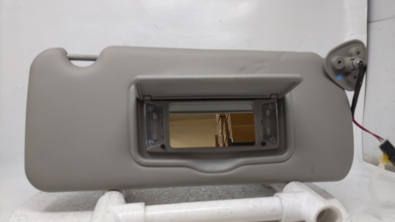 2003 Cadillac Cts Passenger Sun Visor Mirror Right Sunvisor Gray 37057 - Oemusedautoparts1.com
