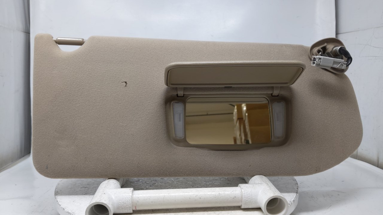 Picture of 1998-2002 Honda Accord Passenger Sun Visor Sunvisor Tan R8S27B04