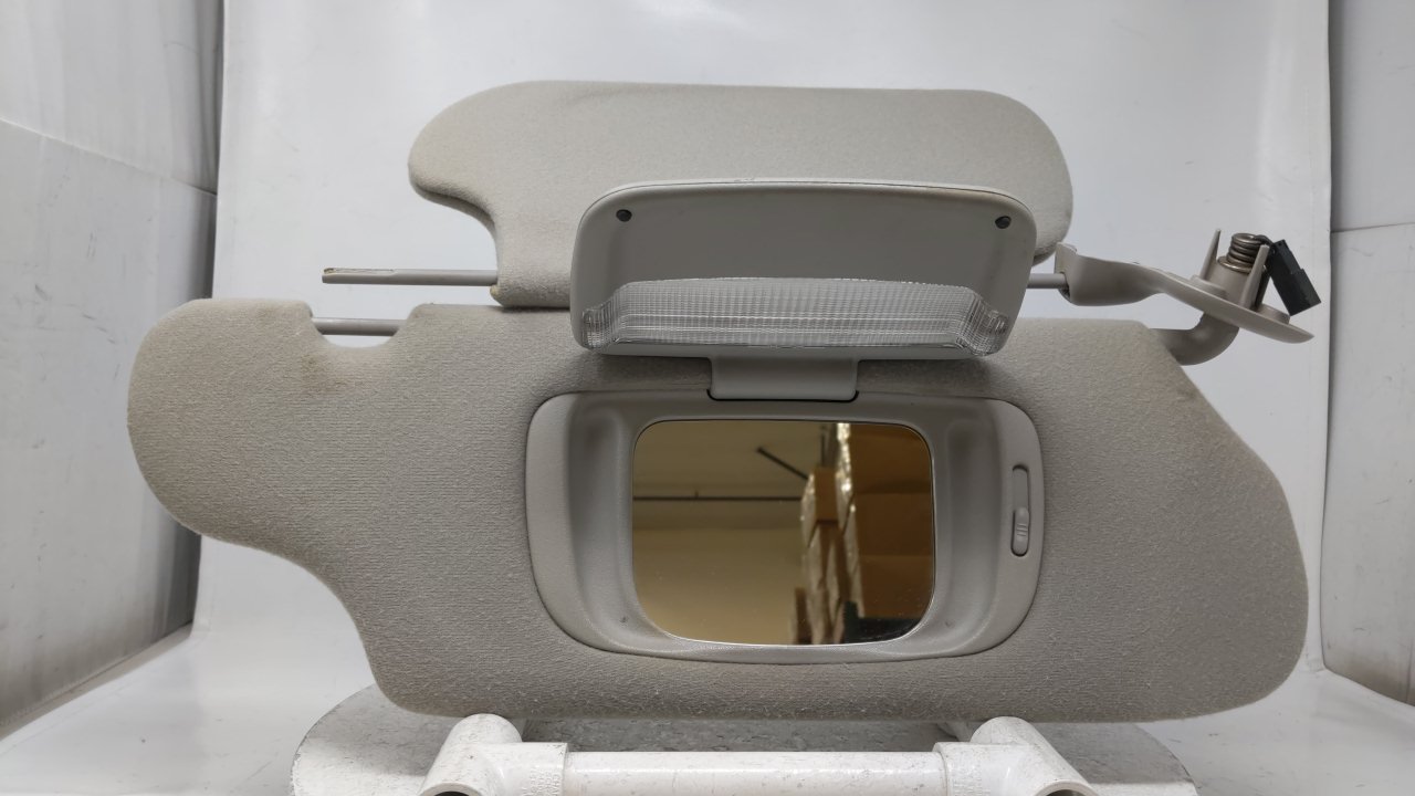 2000-2007 Ford Taurus Sun Visor Sunvisor Passenger Gray R8S27B04 - Oemusedautoparts1.com
