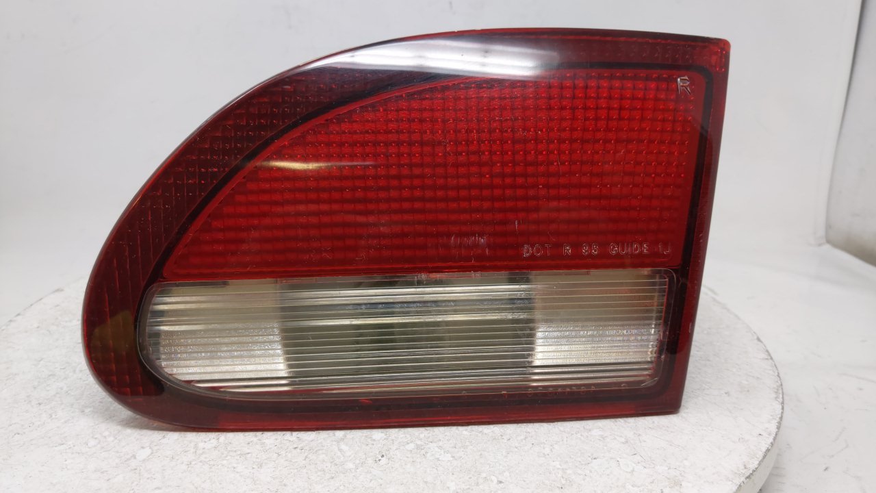 1995-1999 Chevrolet Cavalier Tail Light Lamp Passenger Side Right Rh R8S21B19 - Oemusedautoparts1.com