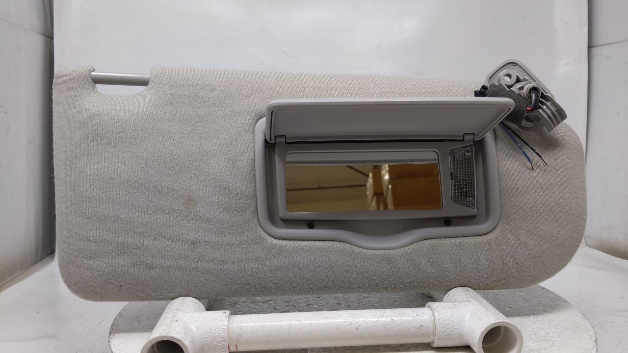 Picture of 2005 Mazda 6 Passenger Sun Visor Mirror Right Sunvisor Gray 37172