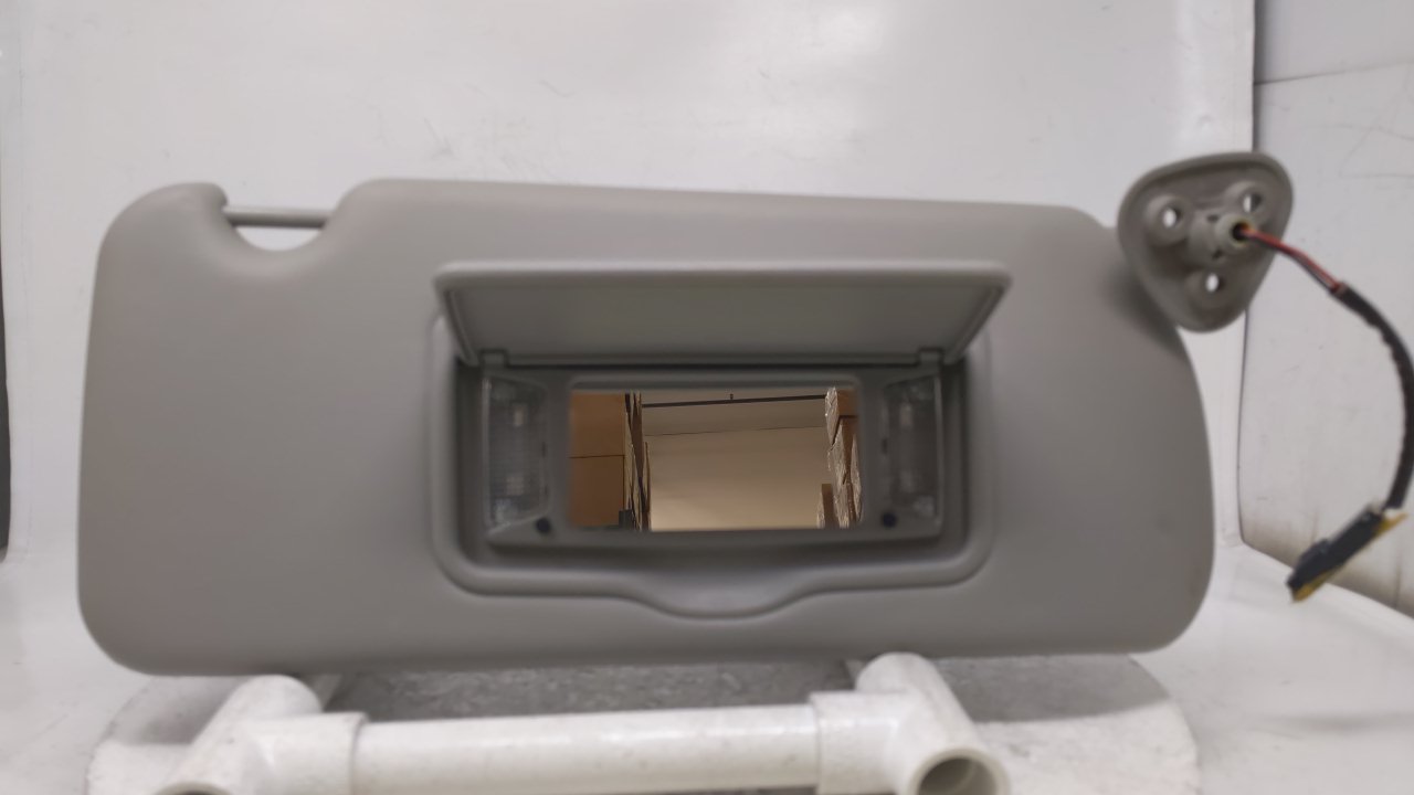 2004-2009 Cadillac Srx Passenger Sun Visor Sunvisor Shade Gray 37285 - Oemusedautoparts1.com