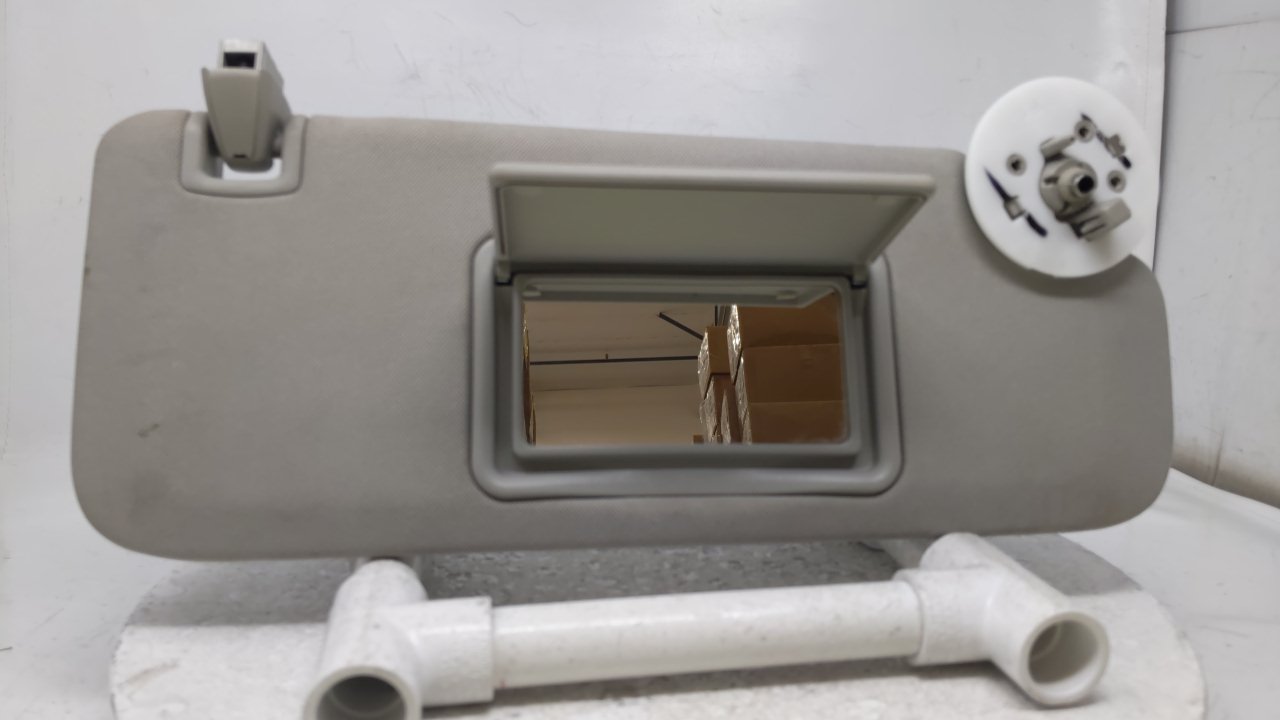 2008-2012 Chevrolet Malibu Passenger Sun Visor Sunvisor Shade Gray 37299 - Oemusedautoparts1.com