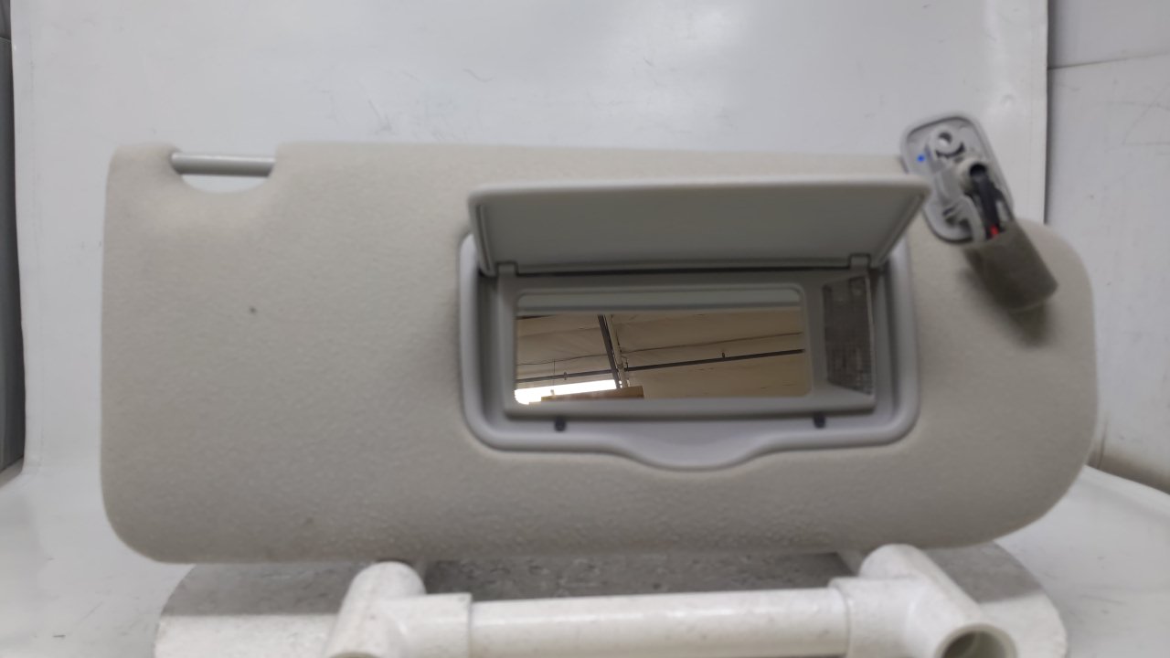Picture of 2005 Mazda 6 Passenger Sun Visor Mirror Right Sunvisor Gray 37302