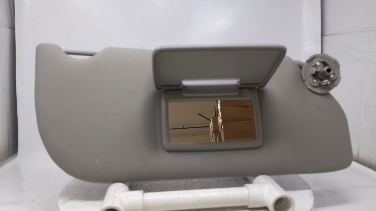 2005-2007 Saturn Relay Passenger Side Sun Visor Sunvisor Shade Gray 37305 - Oemusedautoparts1.com
