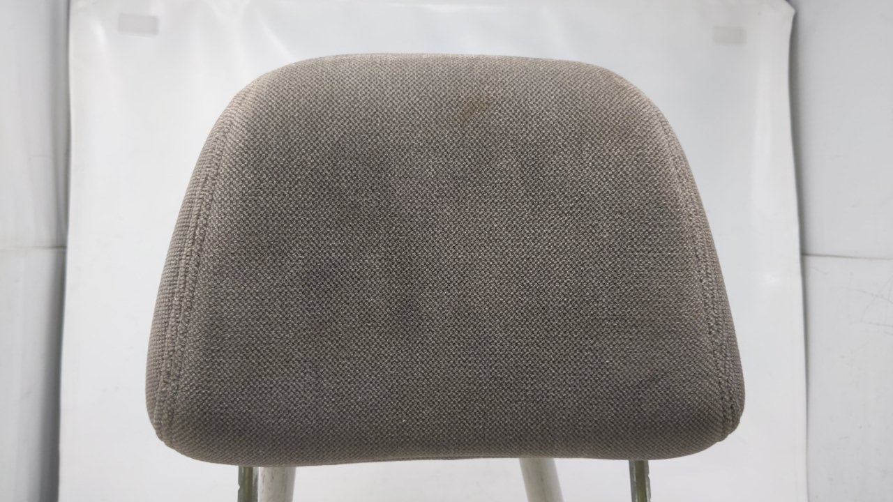 2000-2005 Chevrolet Malibu Headrest Driver Passenger Front Cloth Gray 37371 - Oemusedautoparts1.com