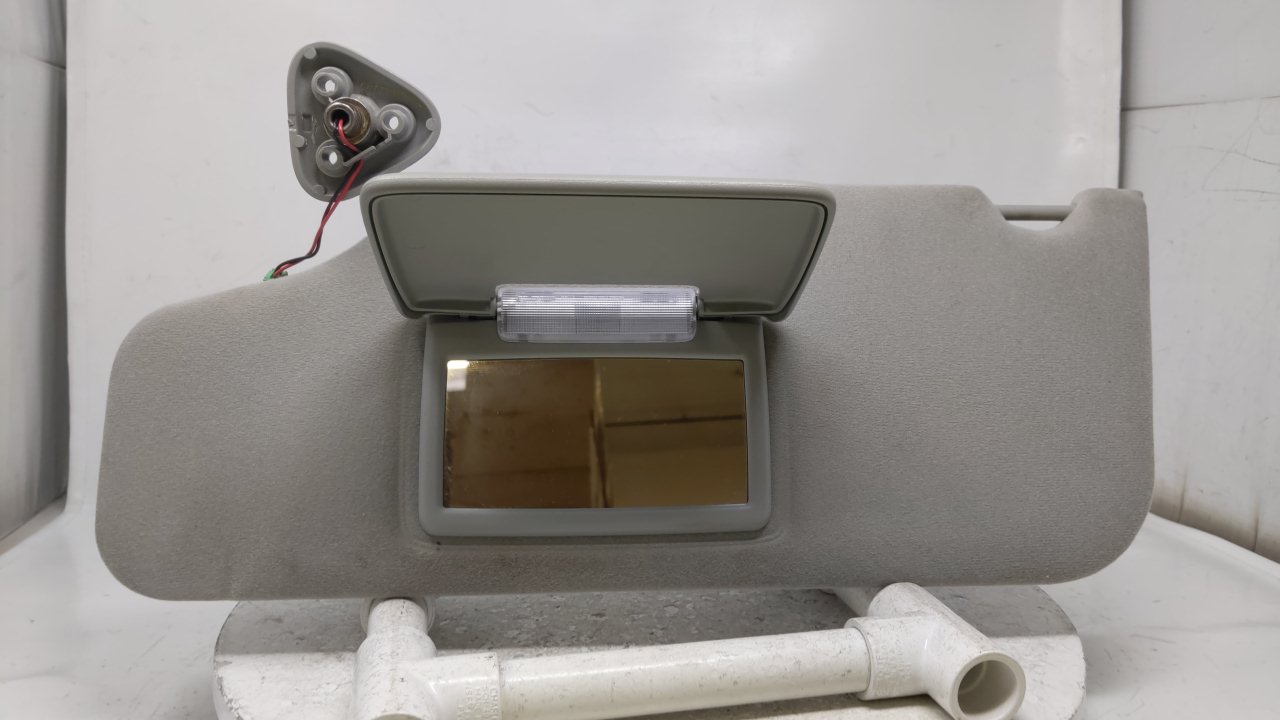 2005-2007 Ford Five Hundred Driver Sun Visor Sunvisor Gray 37415 - Oemusedautoparts1.com